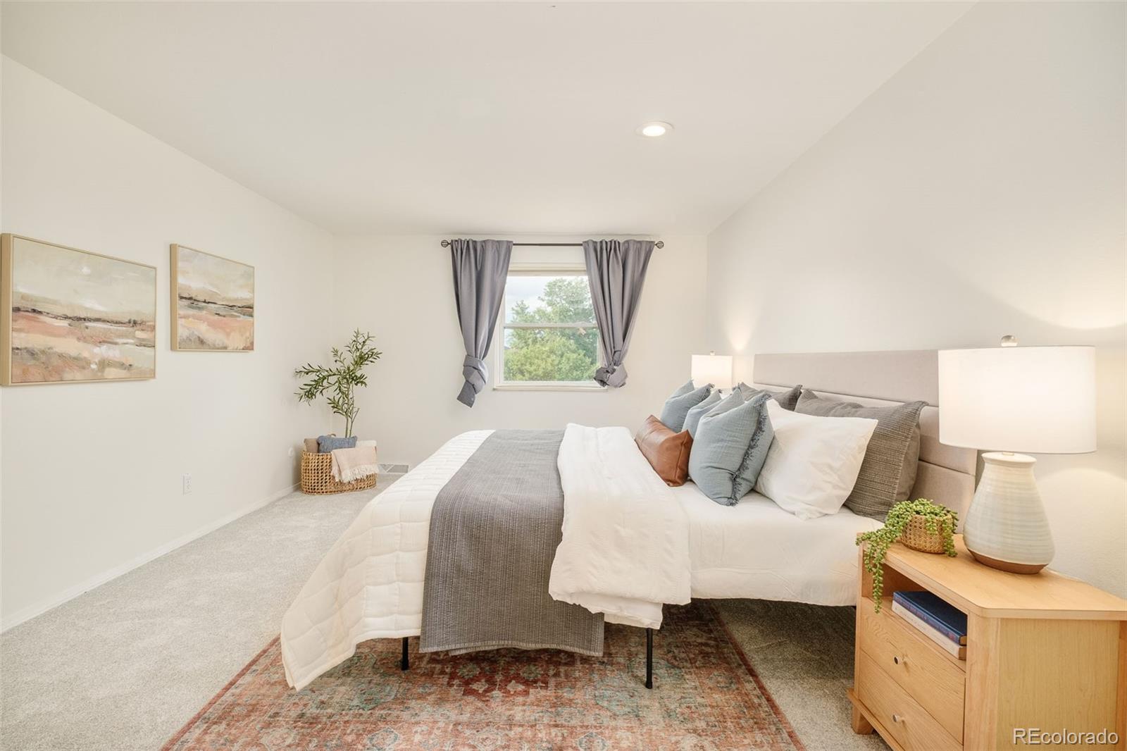 MLS Image #20 for 3722 s rosemary way,denver, Colorado
