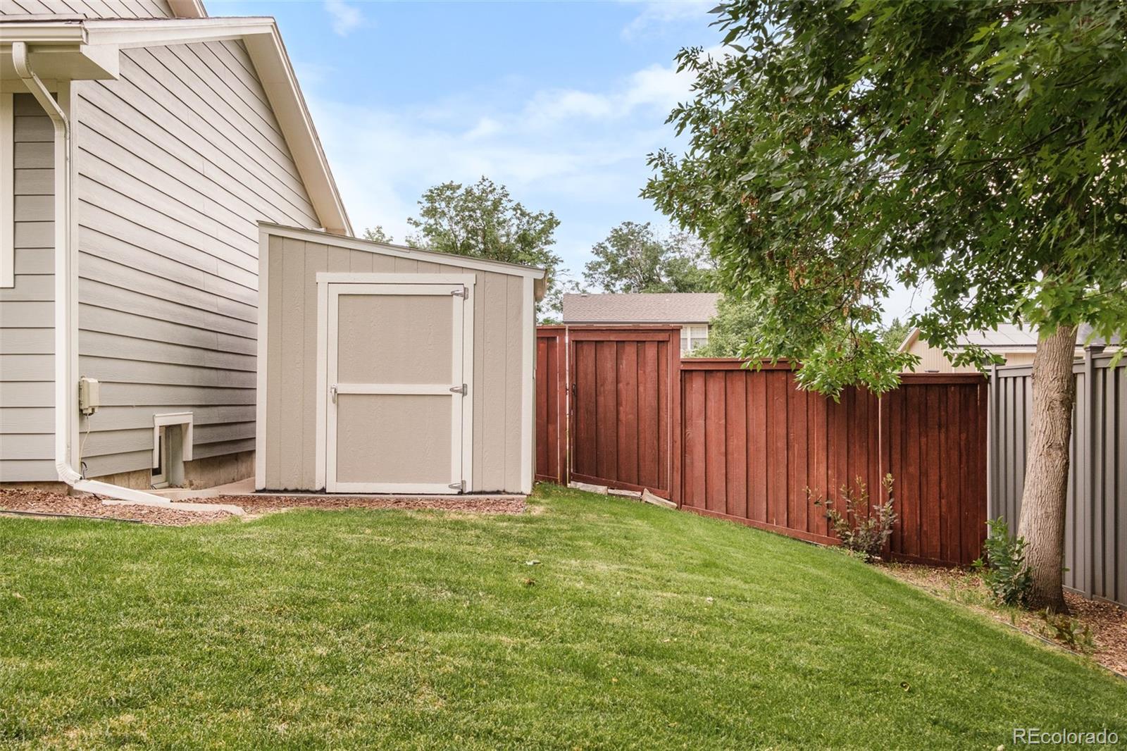 MLS Image #32 for 3722 s rosemary way,denver, Colorado