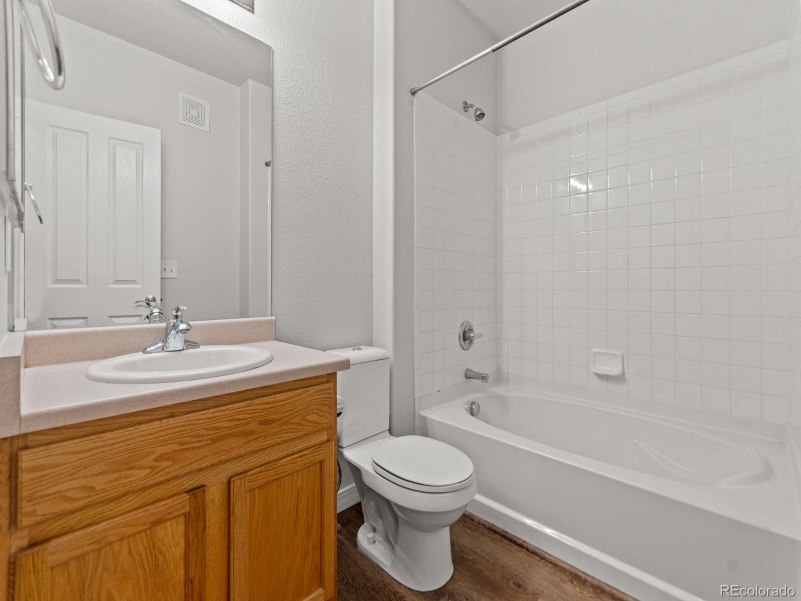 MLS Image #15 for 23500 e alamo place,aurora, Colorado