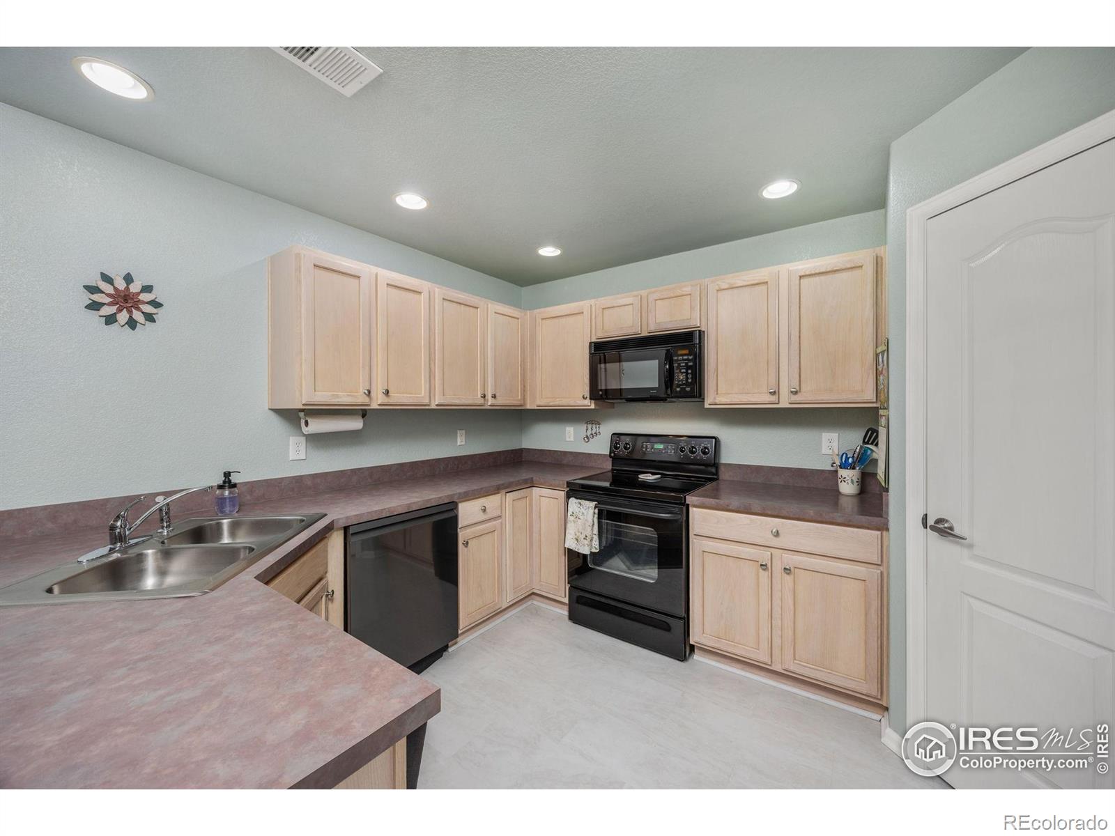 MLS Image #12 for 5038  northern lights drive,fort collins, Colorado