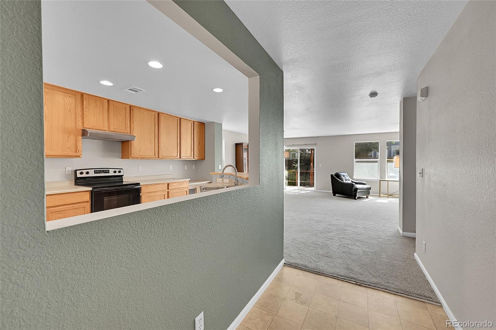 MLS Image #3 for 5564  kalispell street,denver, Colorado