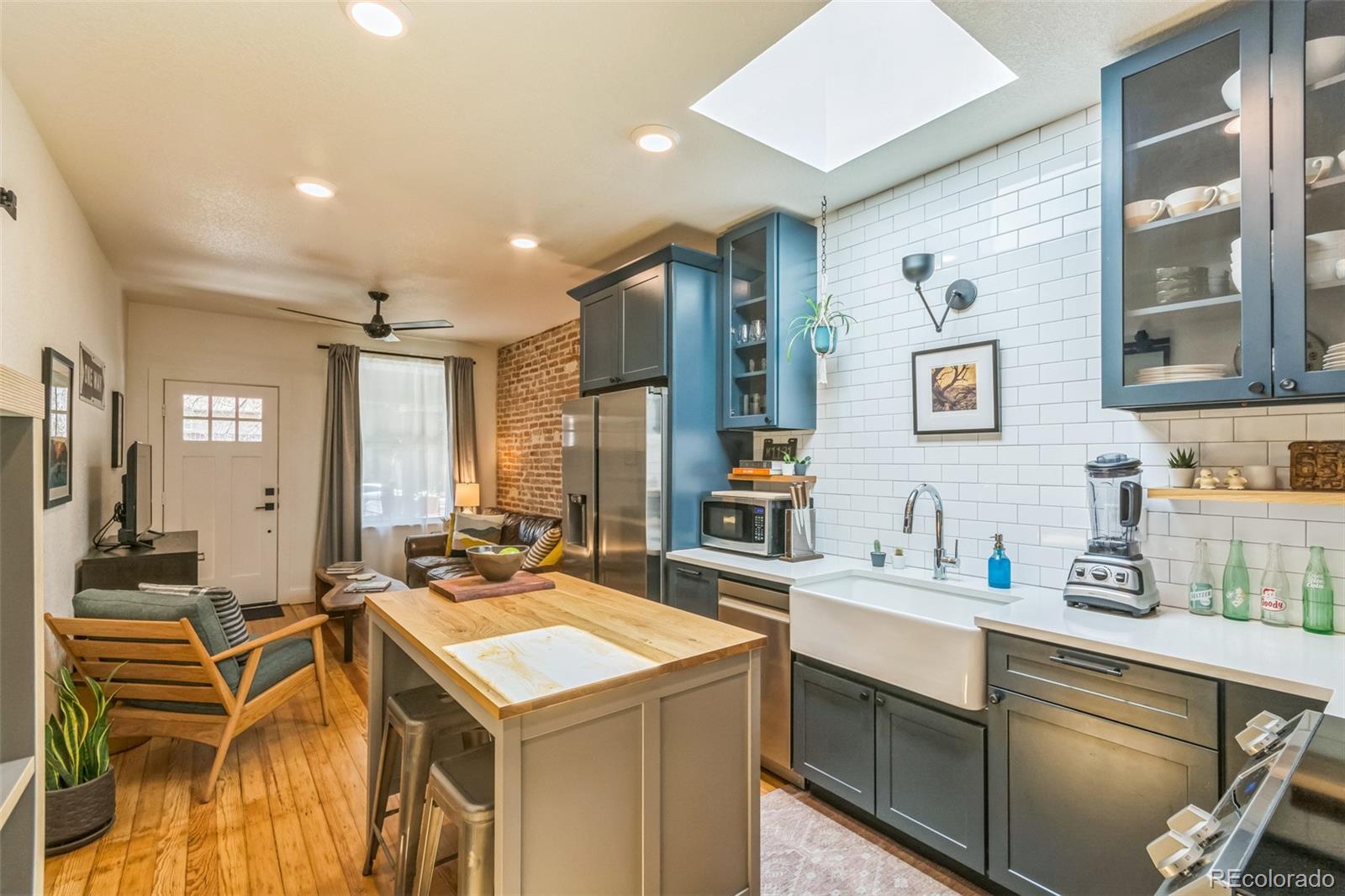 MLS Image #15 for 3329 n high street,denver, Colorado