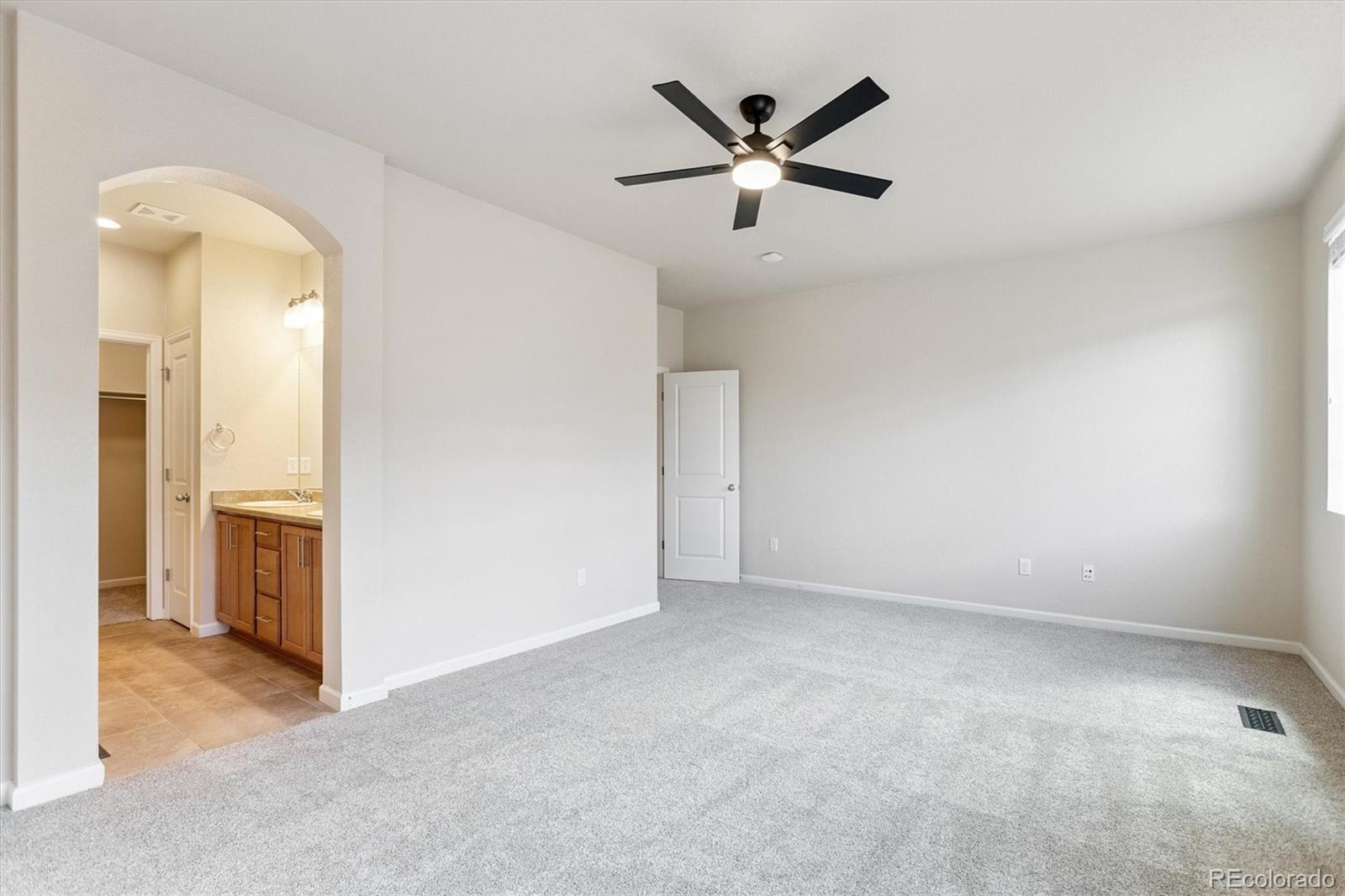 MLS Image #10 for 16062 w 62nd lane,arvada, Colorado
