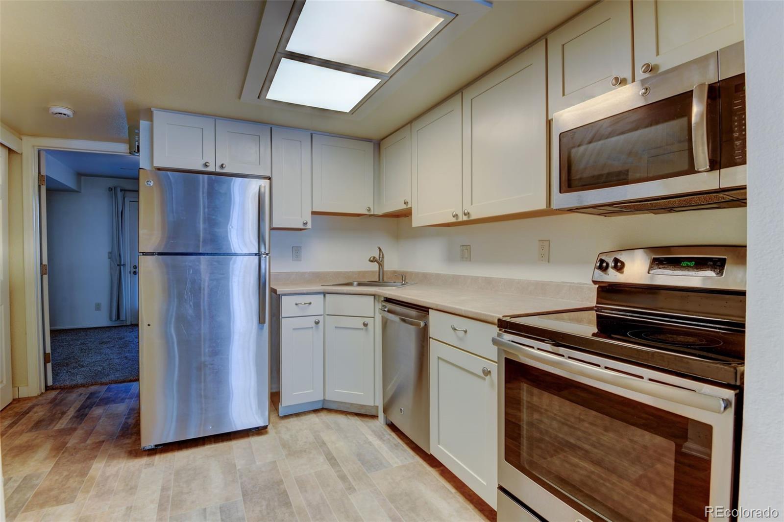 MLS Image #4 for 1885 s quebec way a16,denver, Colorado