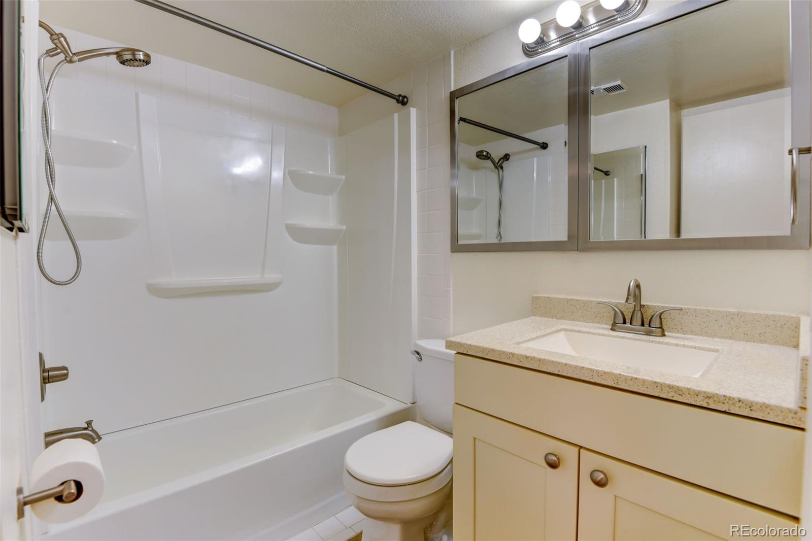 MLS Image #6 for 1885 s quebec way a16,denver, Colorado