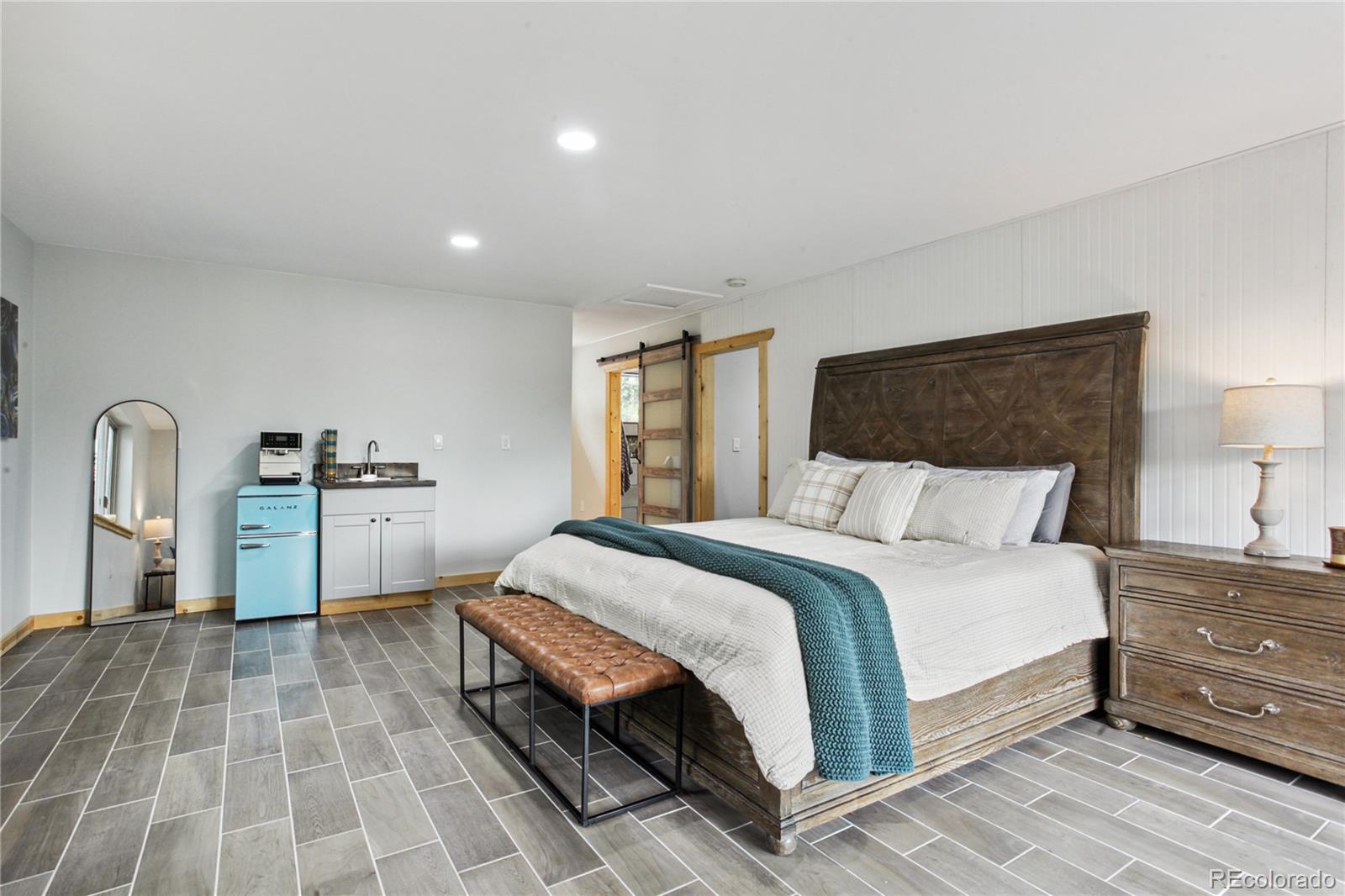 MLS Image #12 for 2143 s downing street,denver, Colorado