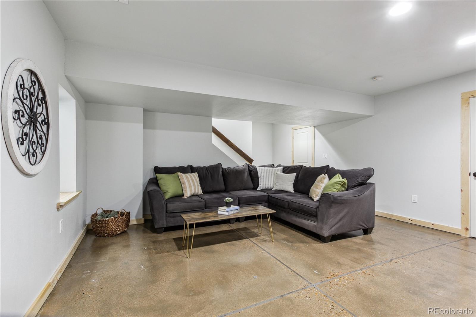 MLS Image #17 for 2143 s downing street,denver, Colorado