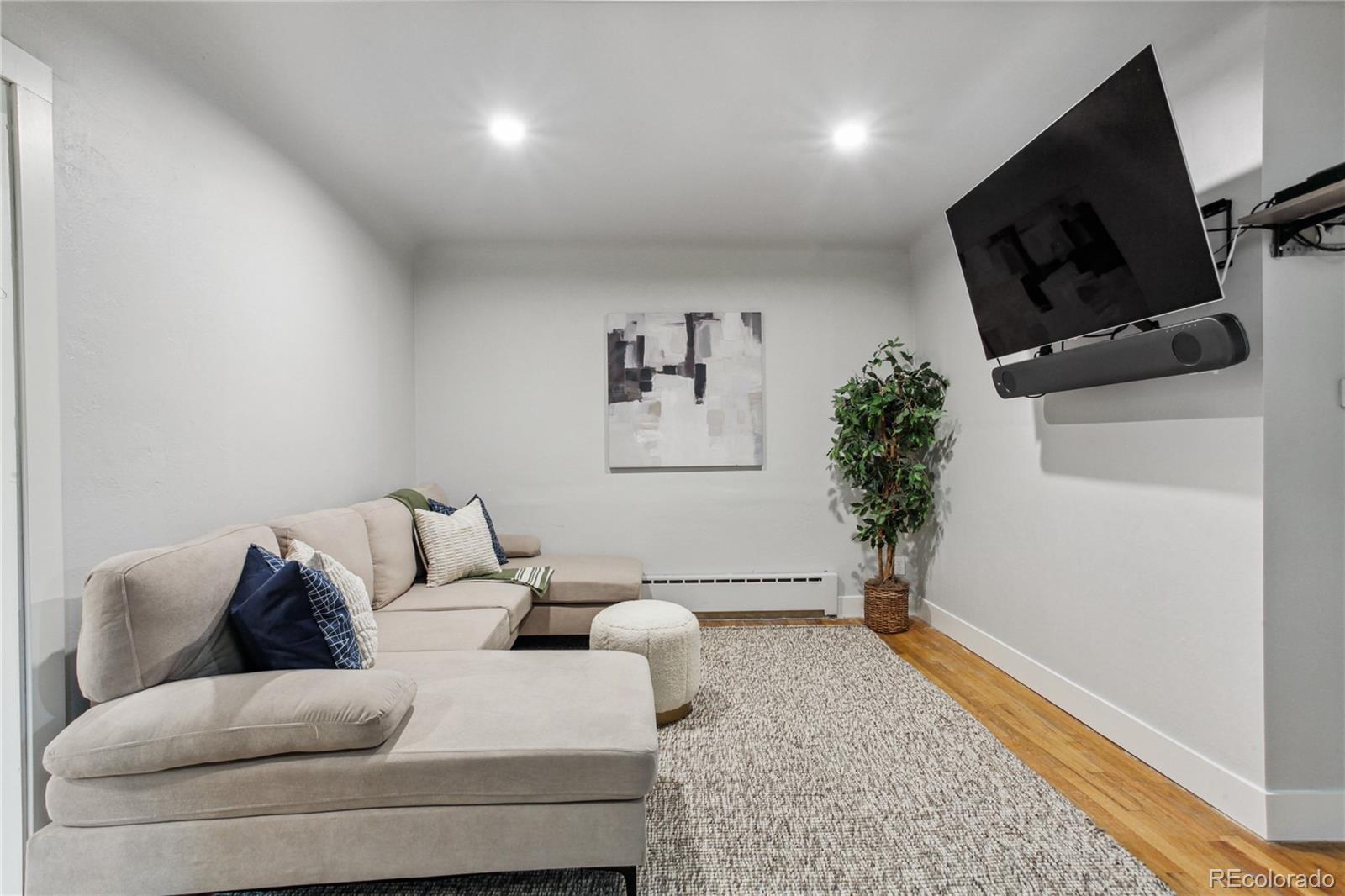 MLS Image #21 for 2143 s downing street,denver, Colorado
