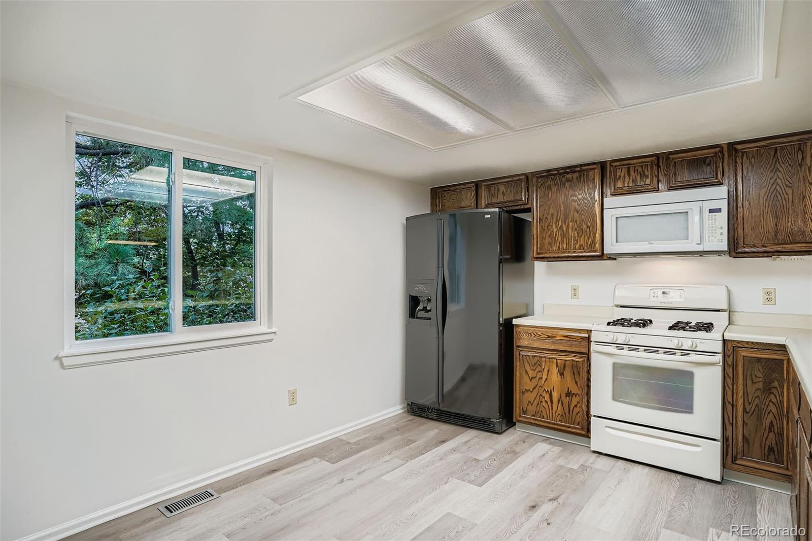 MLS Image #7 for 2052 s worchester way,aurora, Colorado