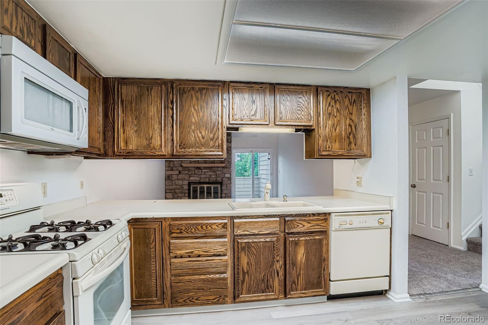 MLS Image #9 for 2052 s worchester way,aurora, Colorado