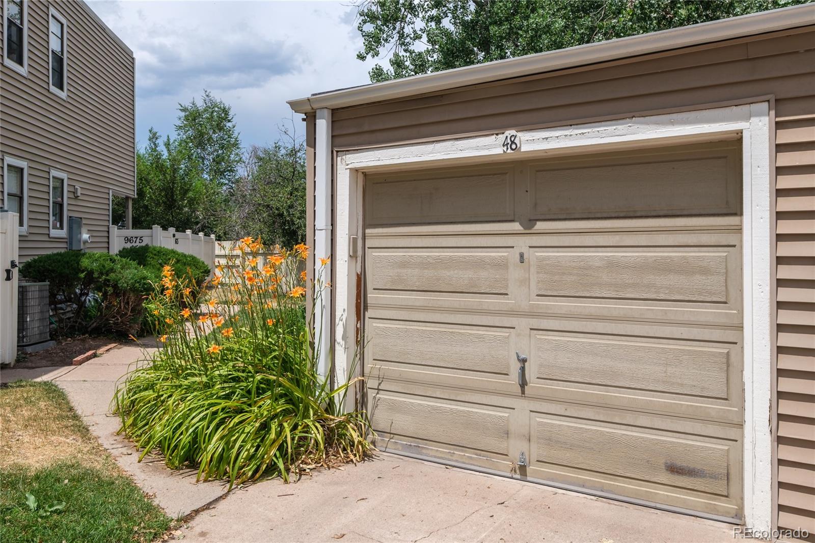 MLS Image #13 for 9675 e kansas circle,denver, Colorado