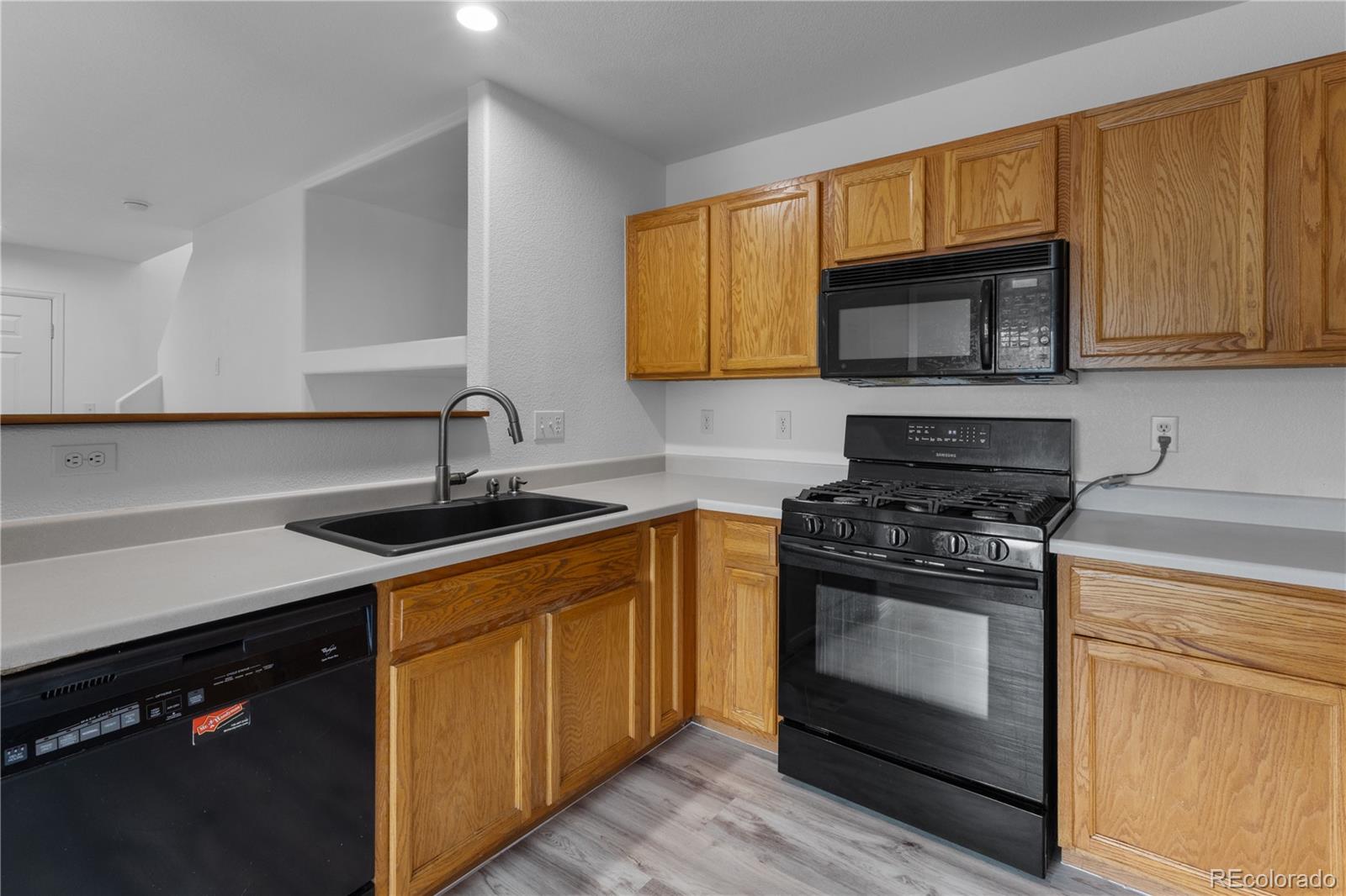 MLS Image #10 for 10700  kimblewyck circle,northglenn, Colorado