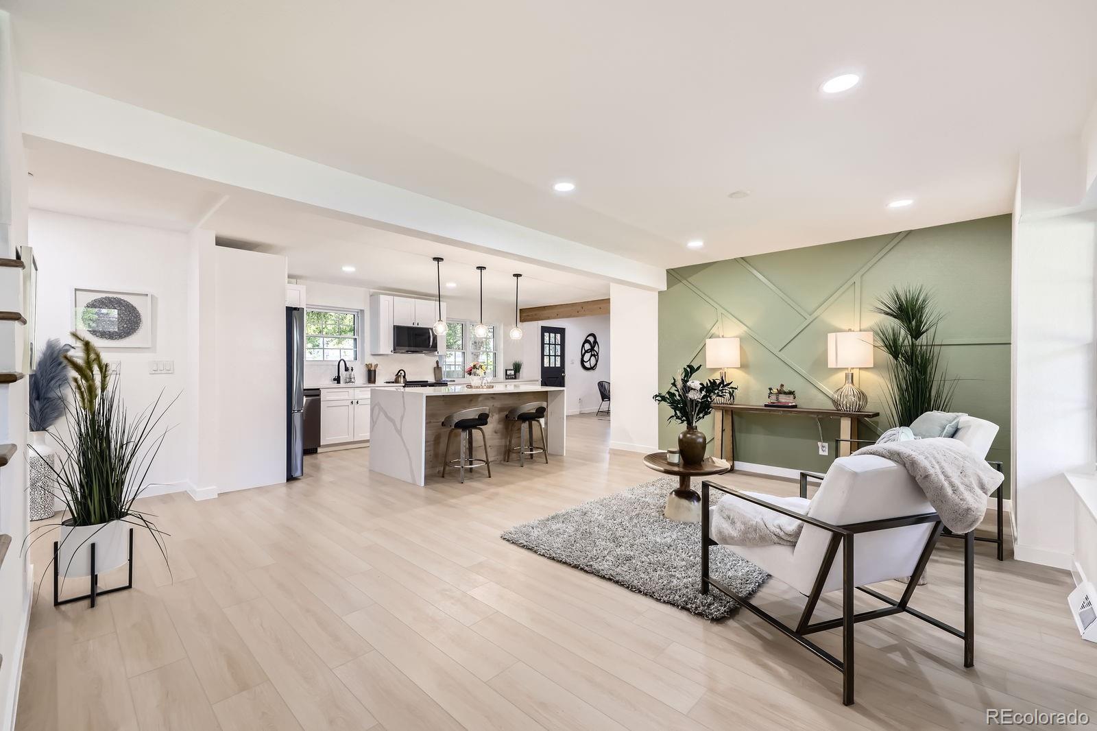 MLS Image #10 for 3374 s niagara way,denver, Colorado