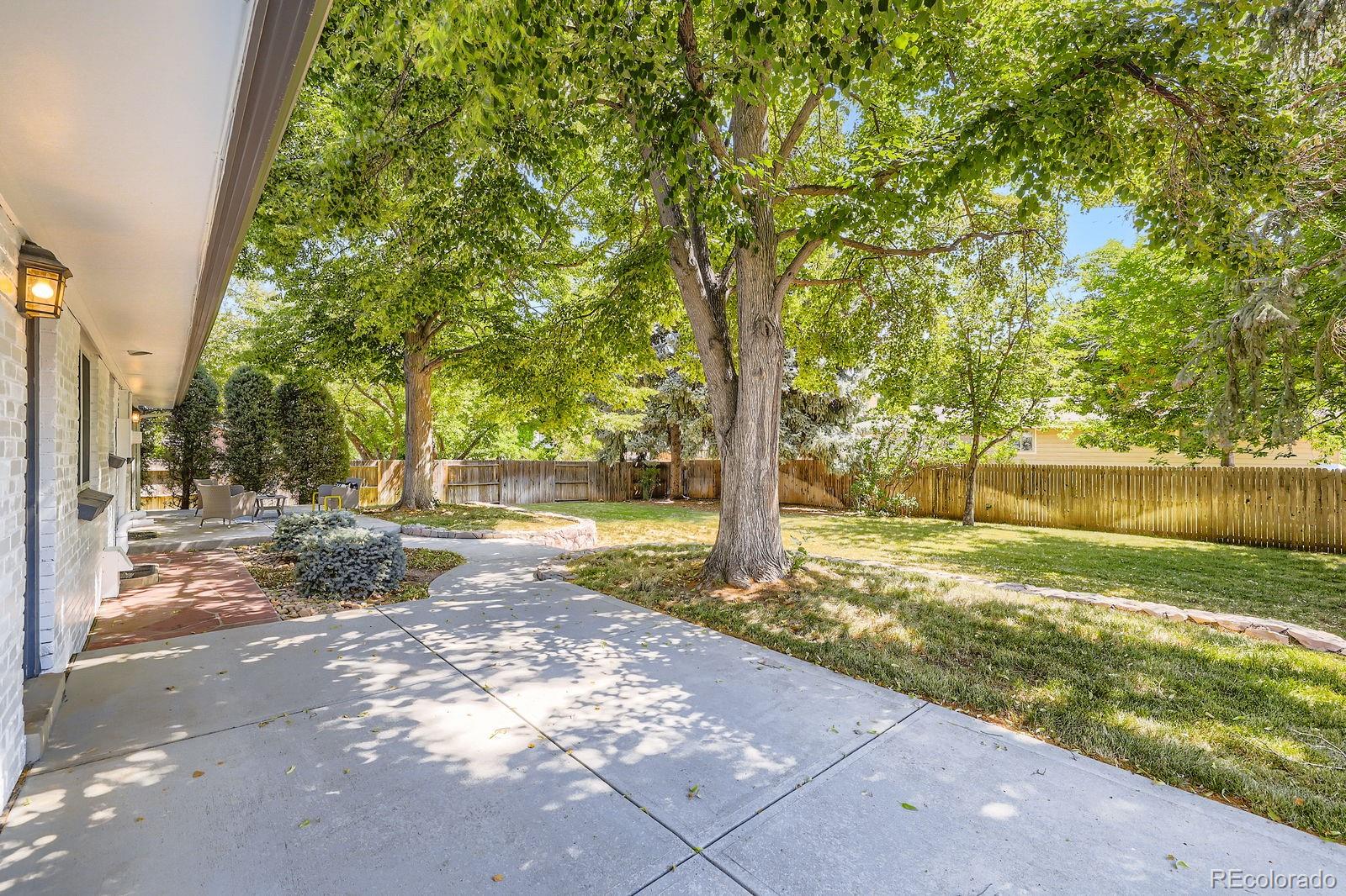MLS Image #24 for 3374 s niagara way,denver, Colorado