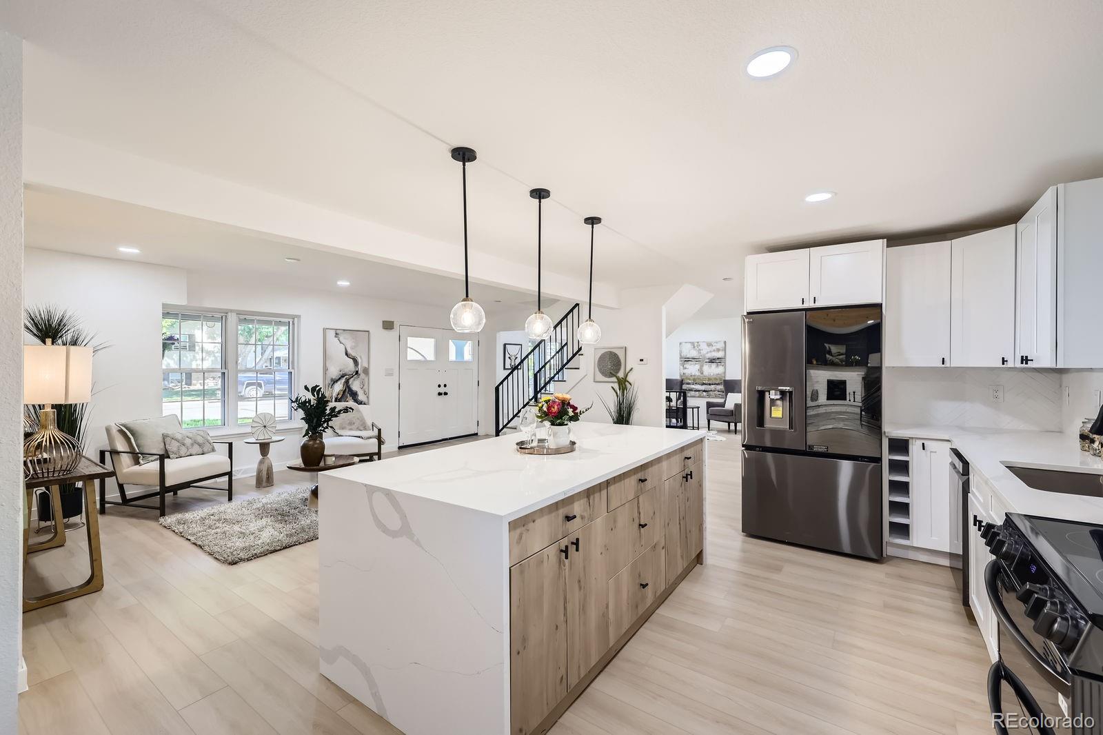 MLS Image #7 for 3374 s niagara way,denver, Colorado