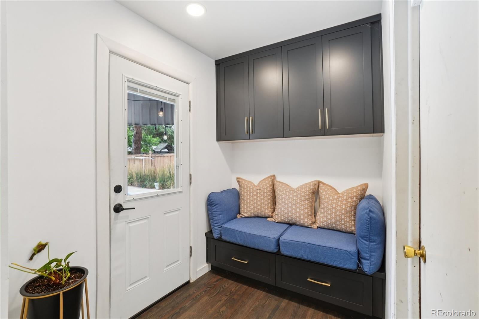 MLS Image #14 for 3095 s vine street,denver, Colorado