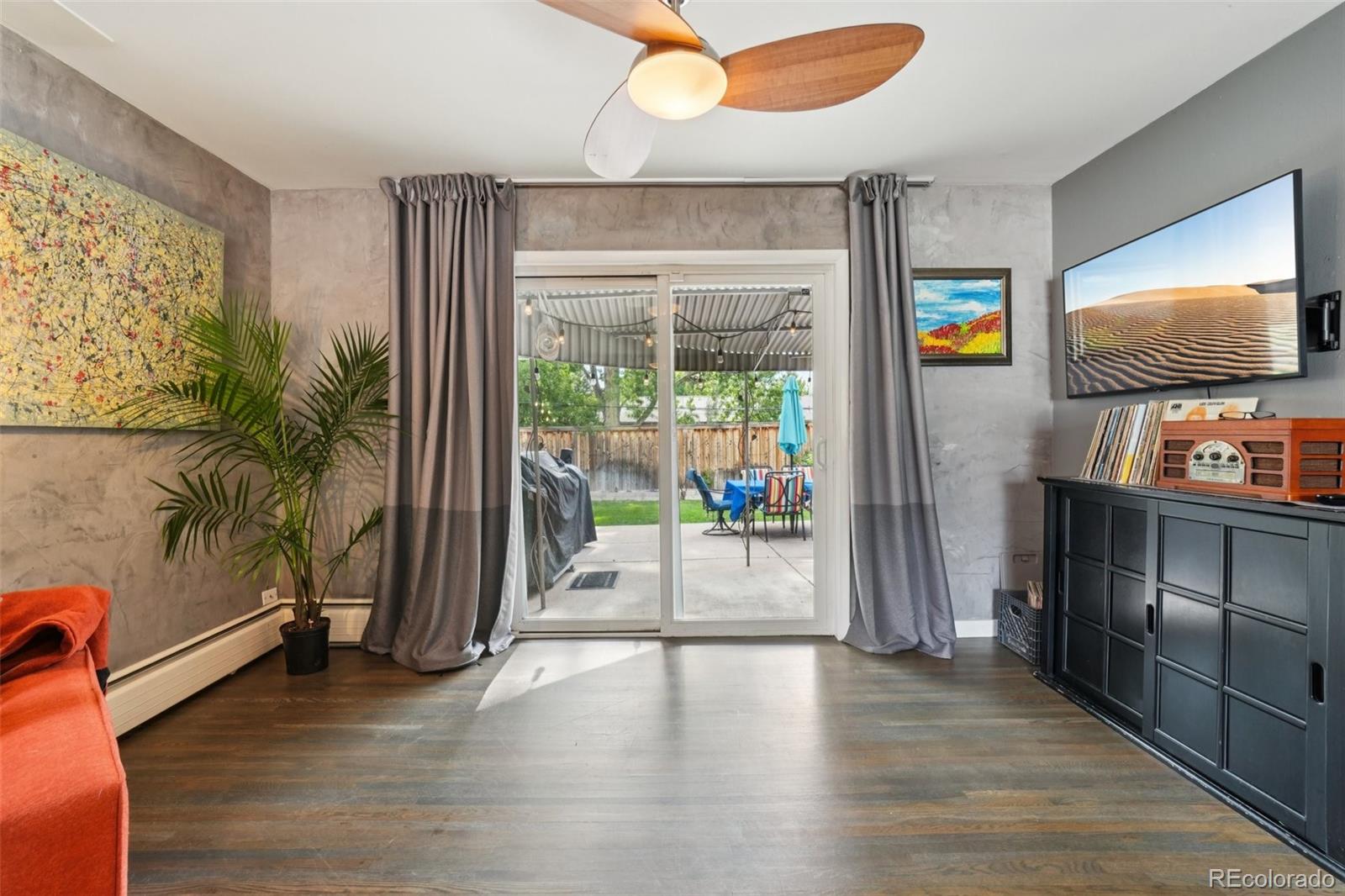 MLS Image #4 for 3095 s vine street,denver, Colorado
