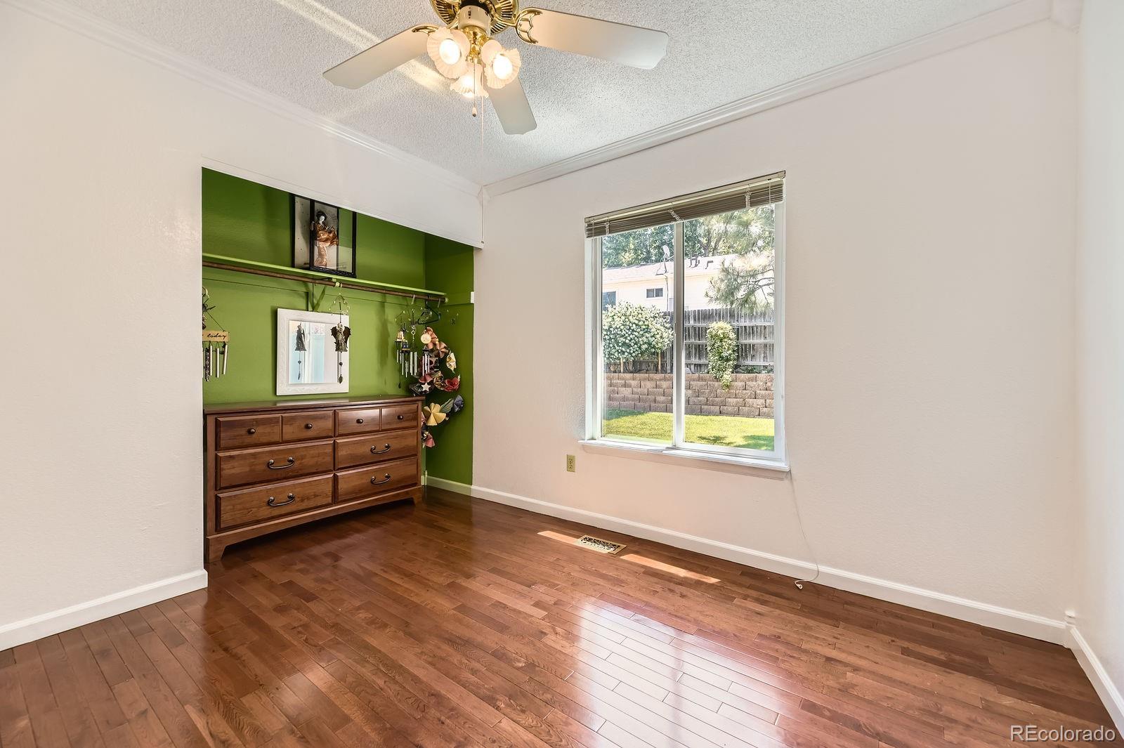 MLS Image #17 for 4054 s olathe court,aurora, Colorado