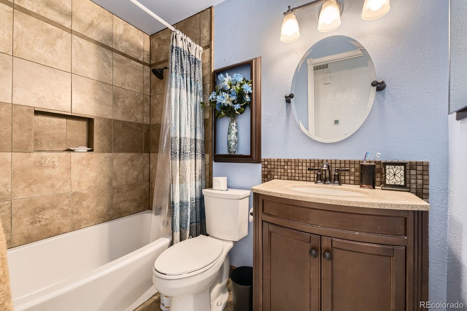 MLS Image #18 for 4054 s olathe court,aurora, Colorado