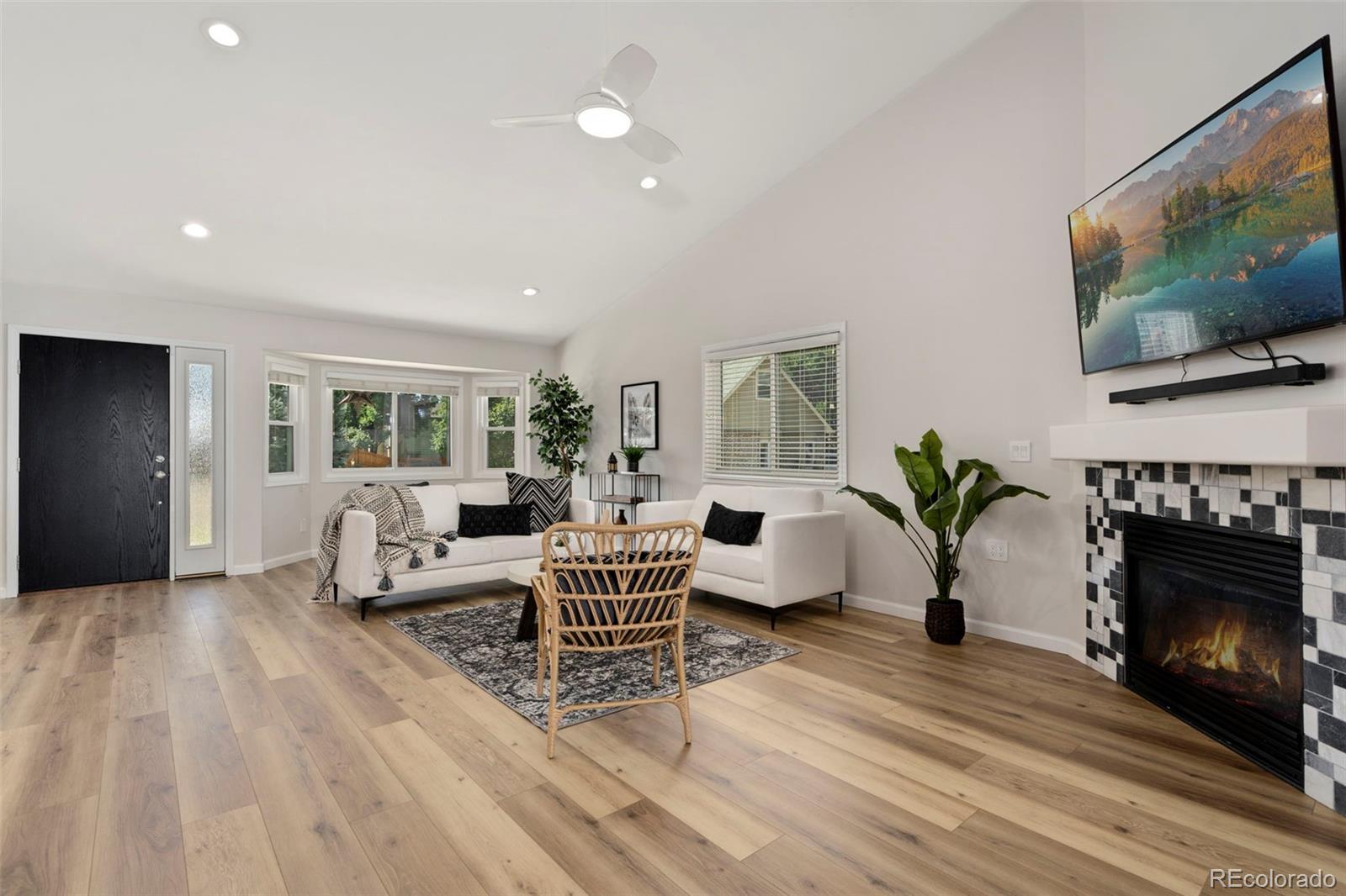 MLS Image #5 for 1493  park drive,loveland, Colorado