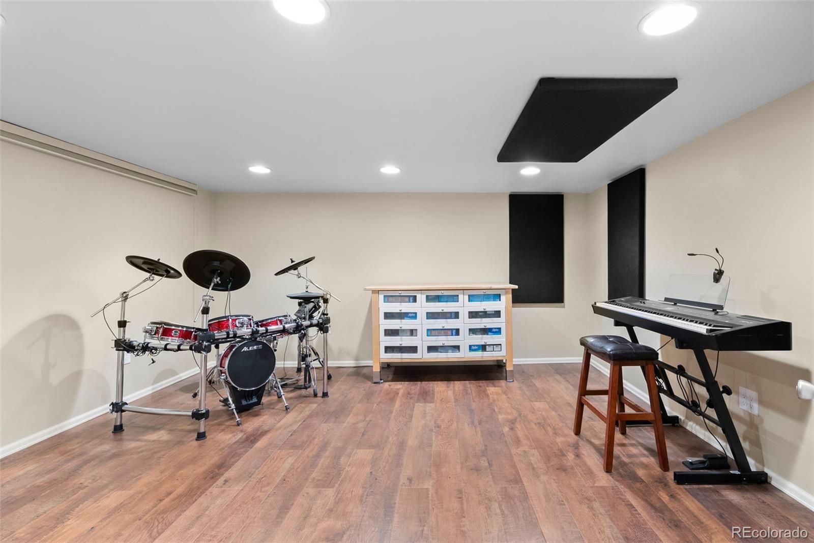 MLS Image #36 for 318  defrance court,golden, Colorado