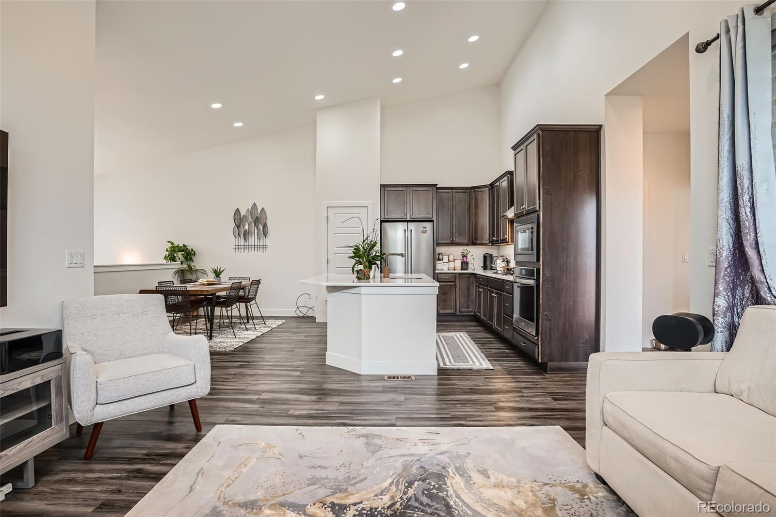 MLS Image #12 for 10095 e 59th avenue,denver, Colorado