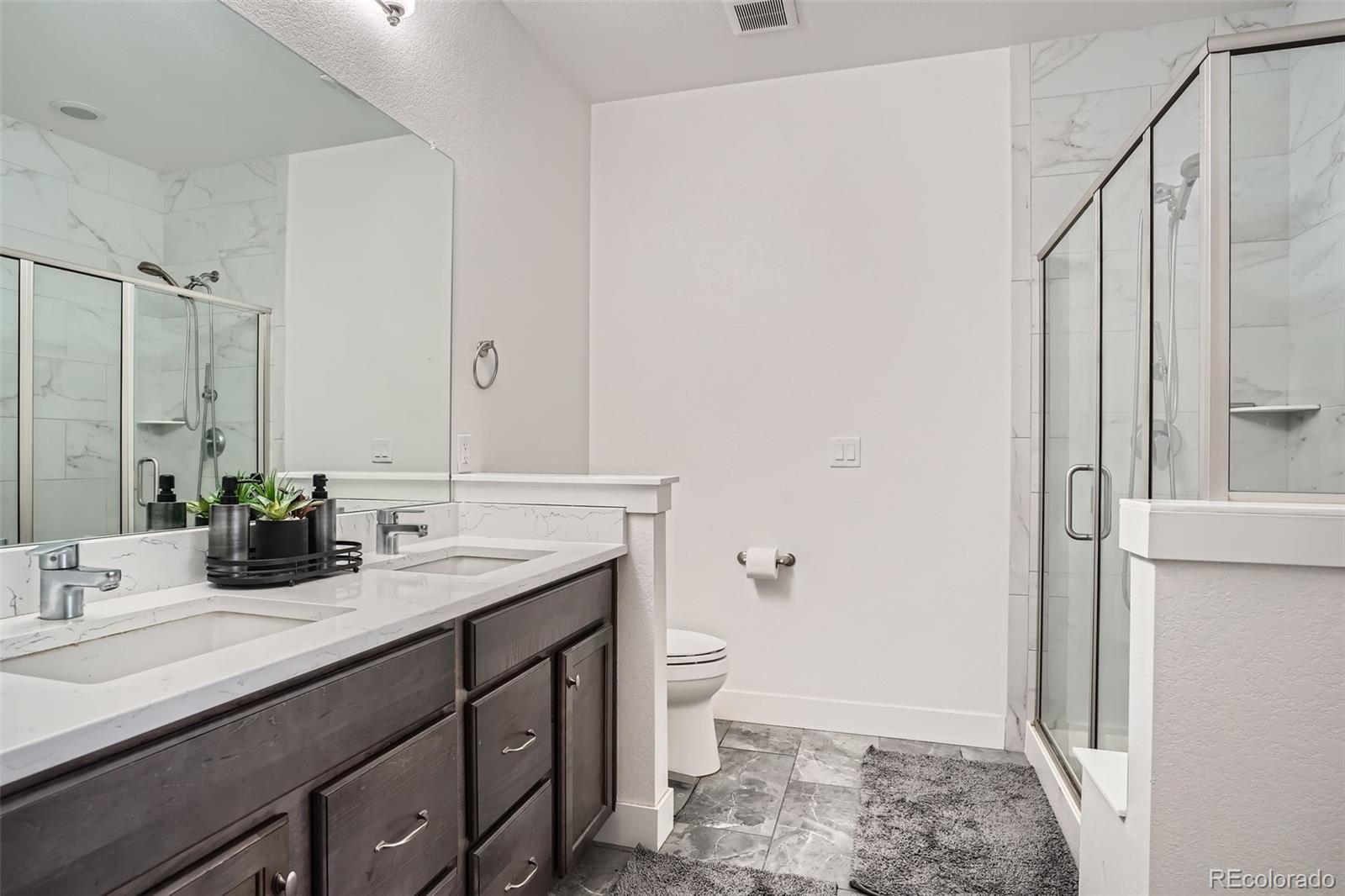 MLS Image #20 for 10095 e 59th avenue,denver, Colorado
