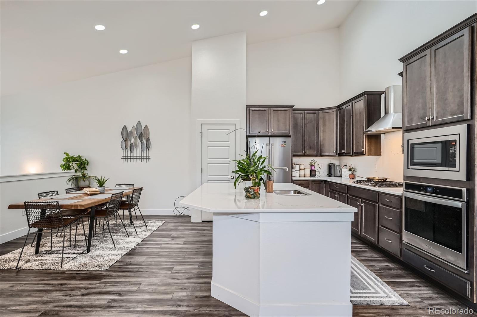 MLS Image #7 for 10095 e 59th avenue,denver, Colorado