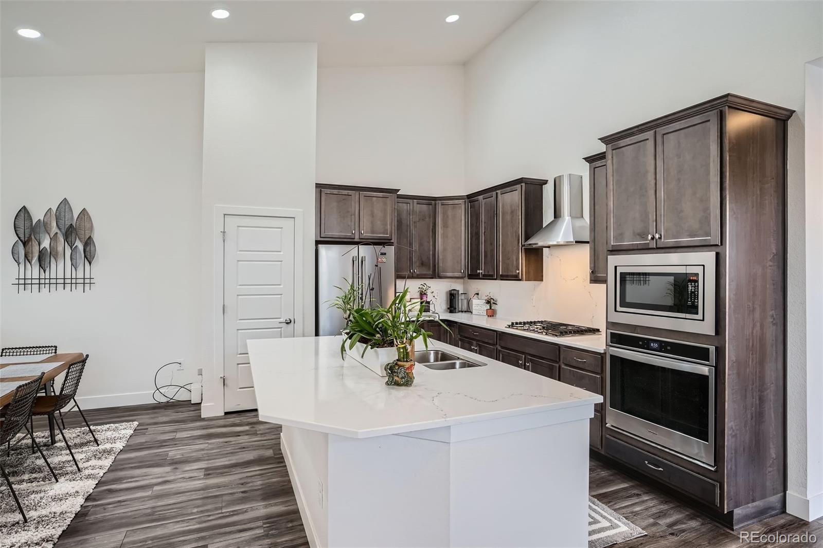 MLS Image #8 for 10095 e 59th avenue,denver, Colorado