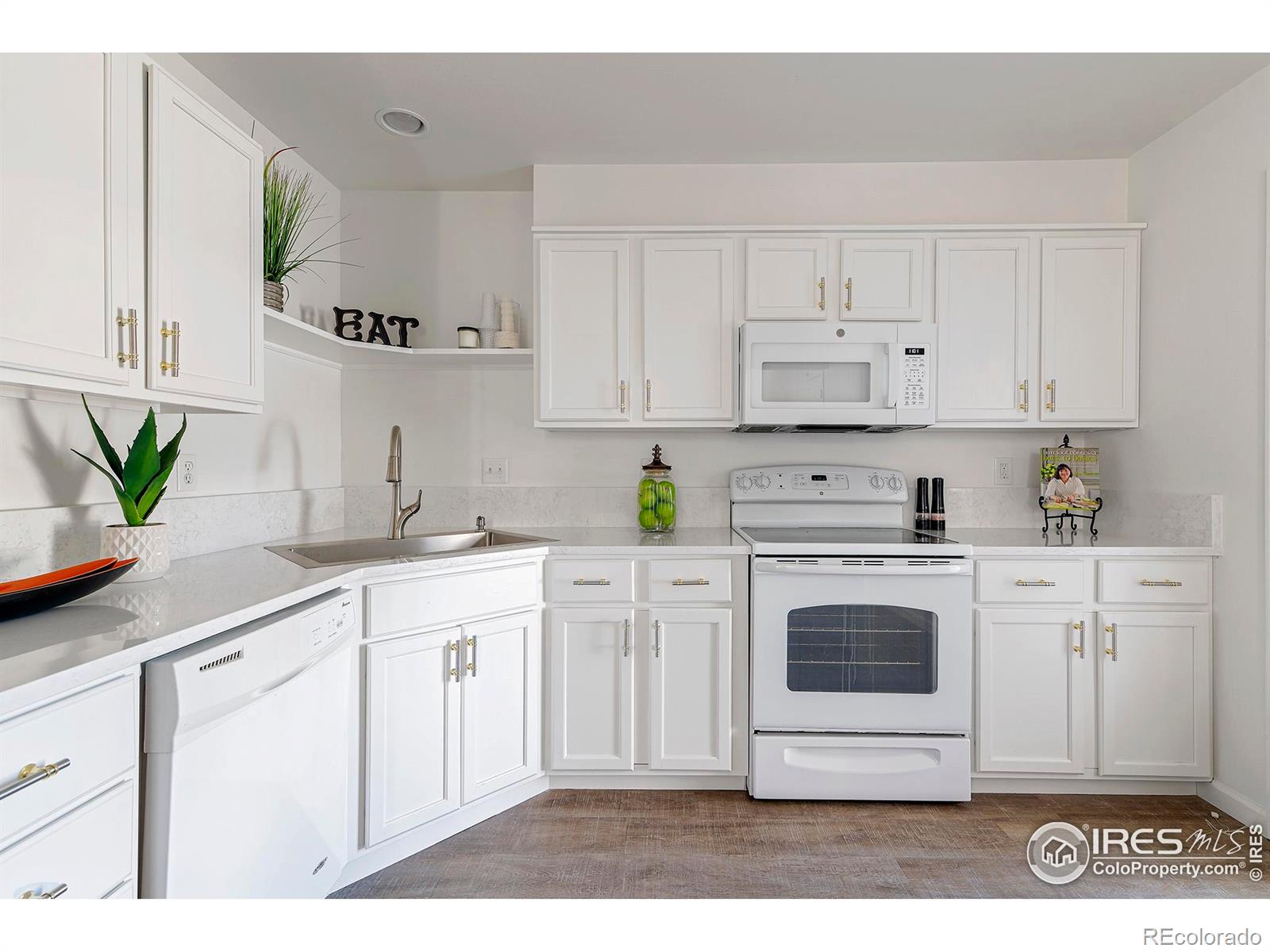 MLS Image #5 for 2159  meadow court,longmont, Colorado