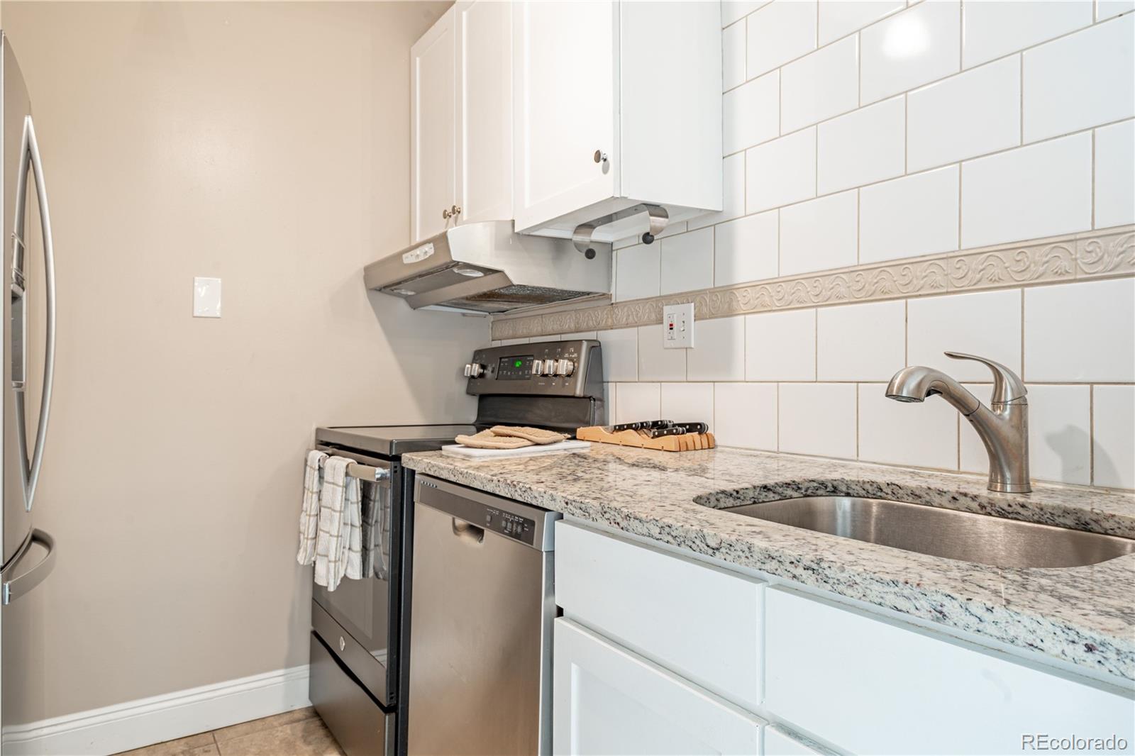MLS Image #8 for 1255 n ogden street,denver, Colorado