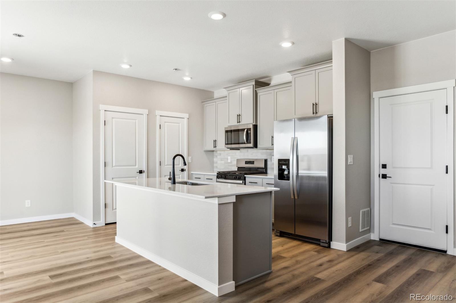 MLS Image #5 for 17925 e 94th avenue,commerce city, Colorado