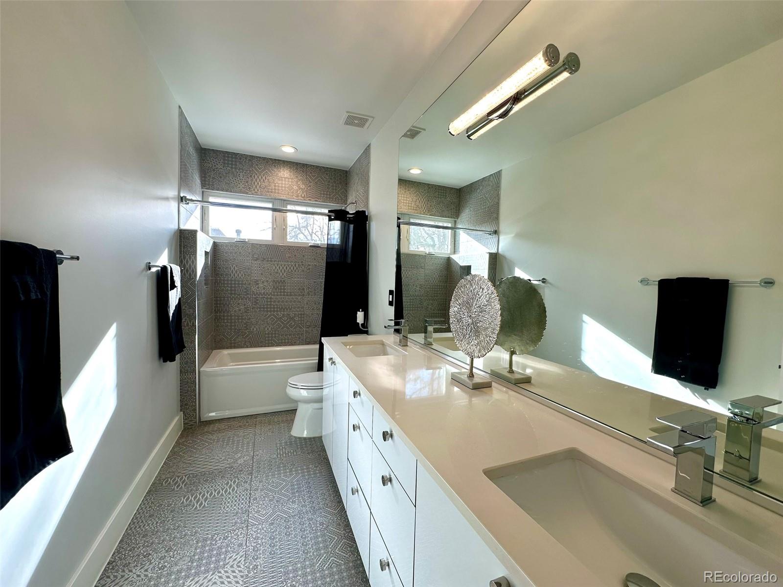 MLS Image #22 for 451  hudson ,denver, Colorado