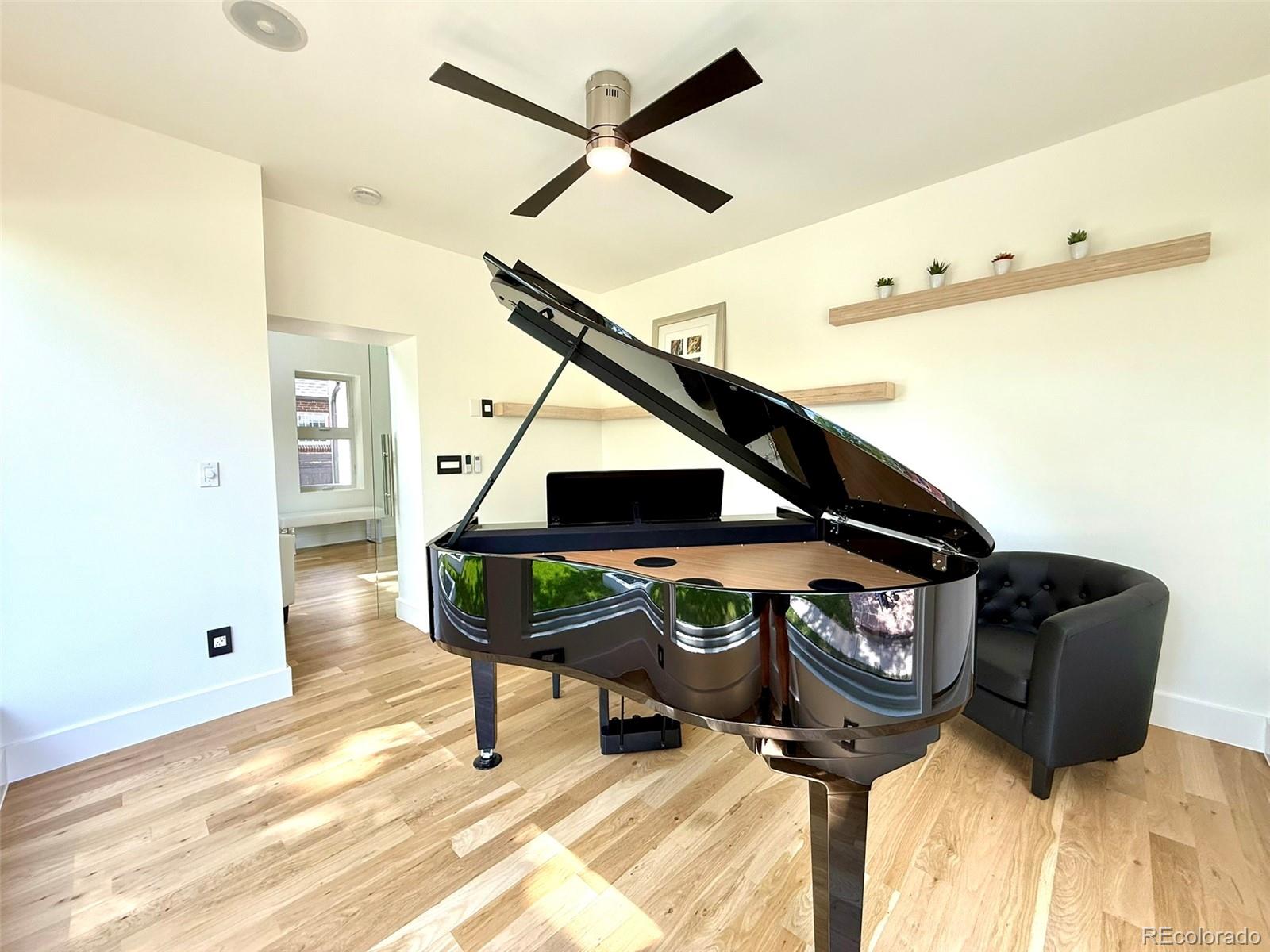 MLS Image #4 for 451  hudson ,denver, Colorado