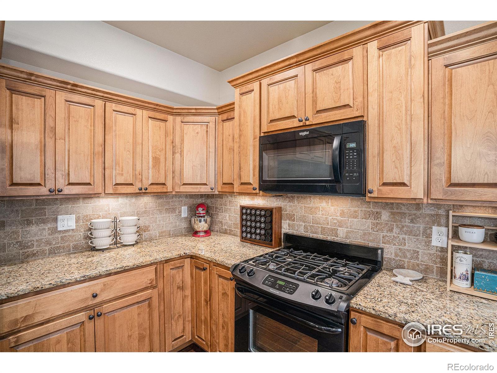 MLS Image #10 for 5850  dripping rock lane,fort collins, Colorado