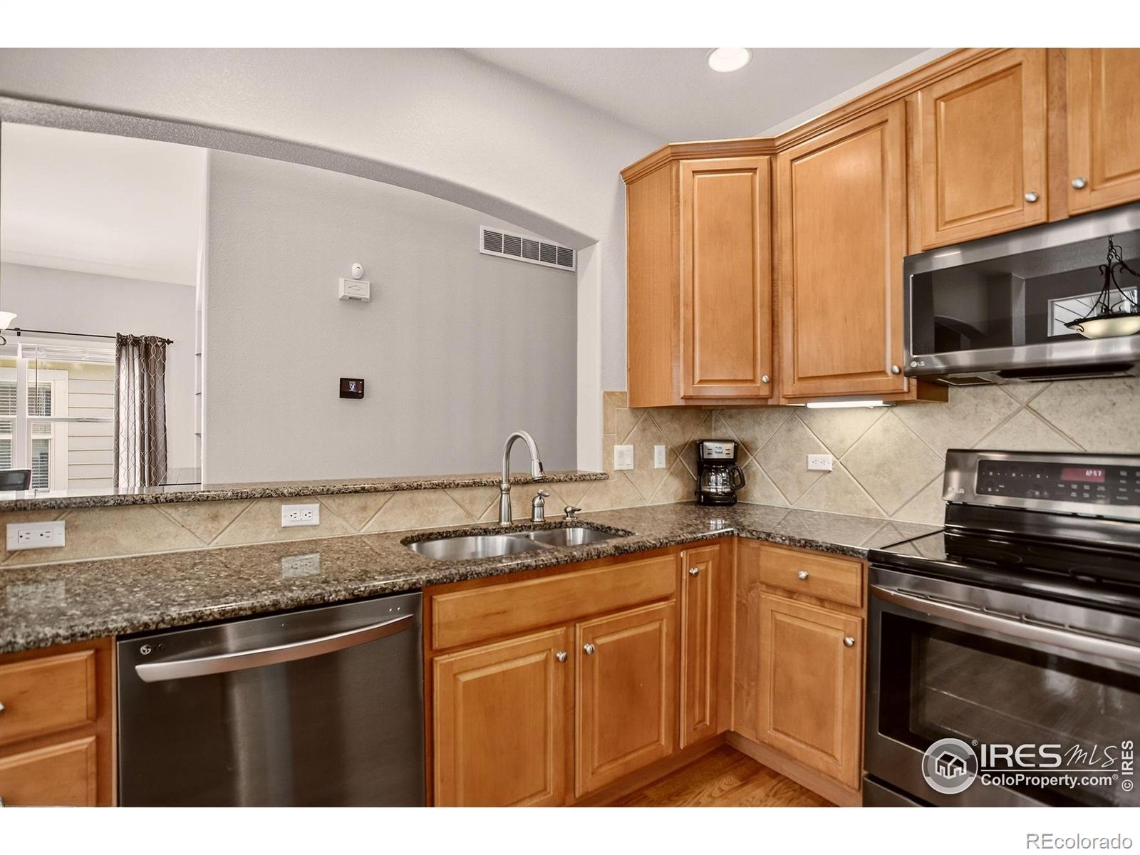 MLS Image #10 for 1632  metropolitan drive,longmont, Colorado