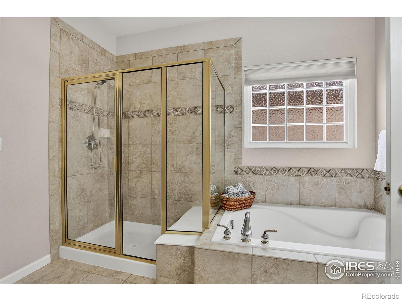 MLS Image #16 for 1632  metropolitan drive,longmont, Colorado