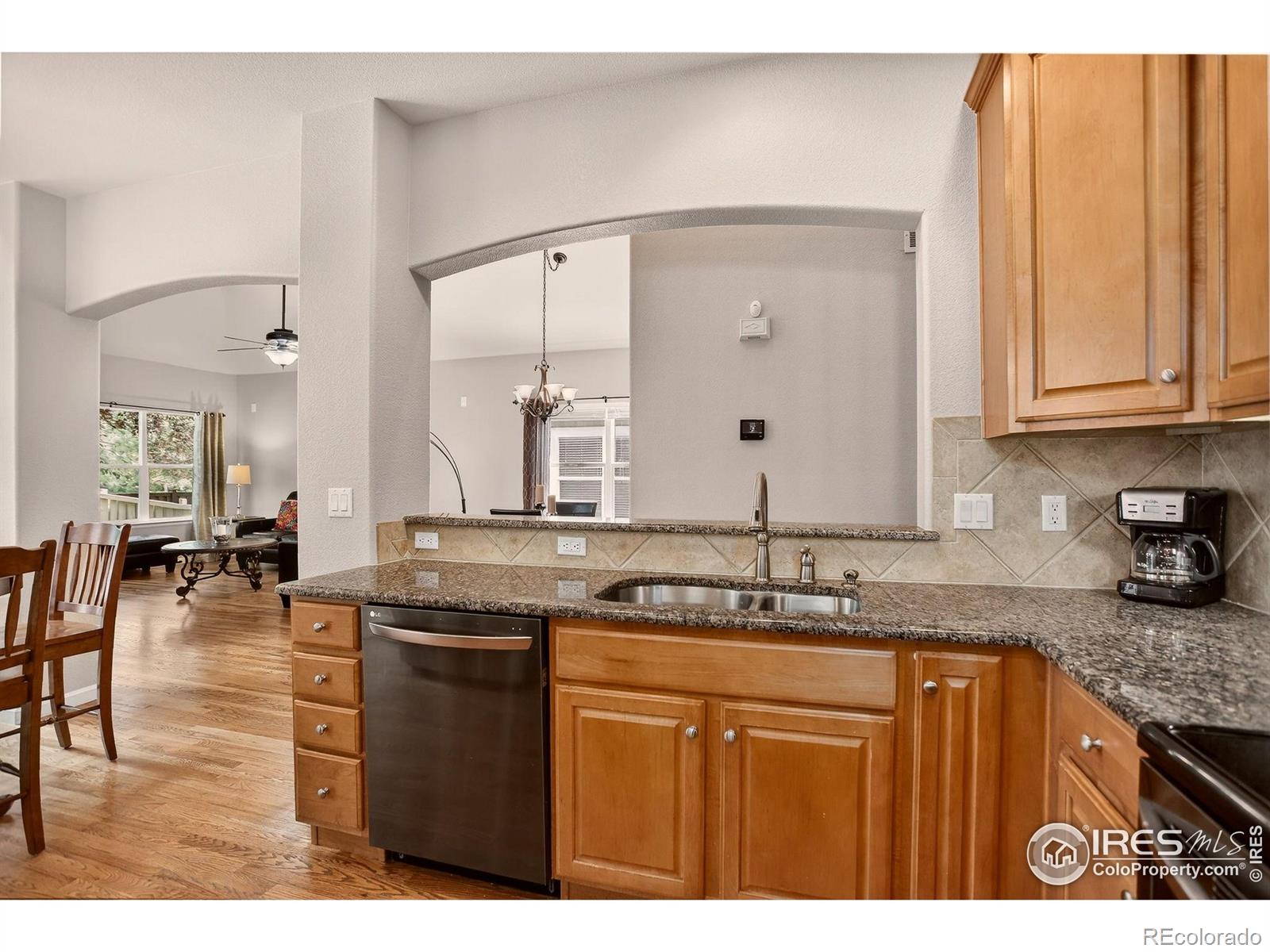 MLS Image #8 for 1632  metropolitan drive,longmont, Colorado