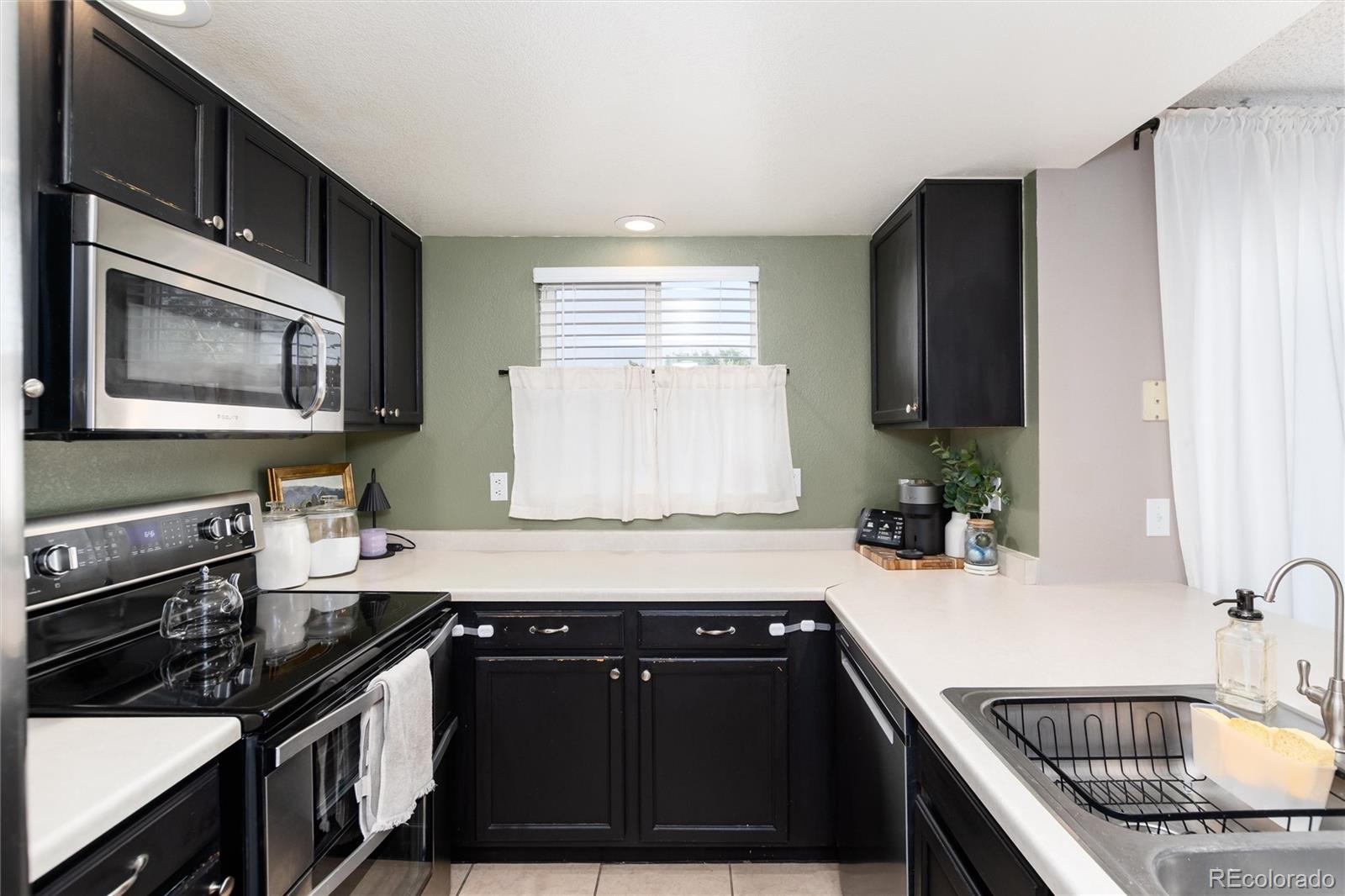MLS Image #9 for 4304 s genoa court,centennial, Colorado