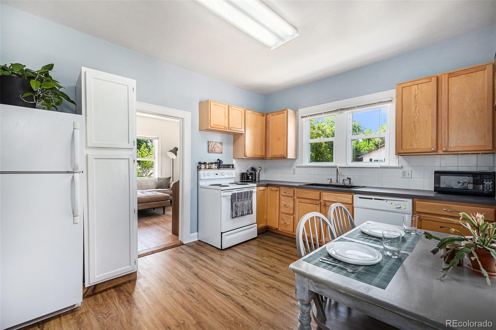 MLS Image #7 for 2087 s clarkson street,denver, Colorado