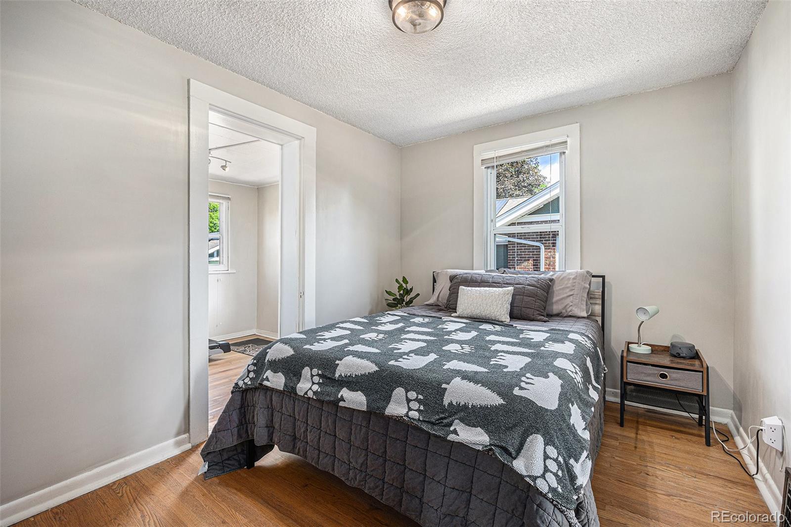 MLS Image #8 for 2087 s clarkson street,denver, Colorado