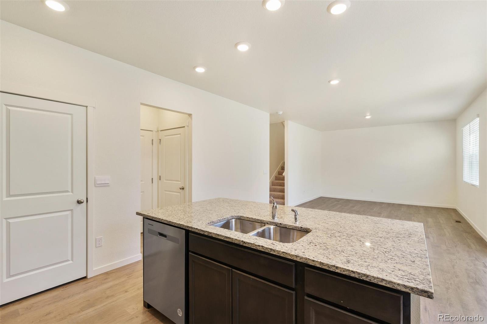 MLS Image #12 for 13467  valentia street,thornton, Colorado
