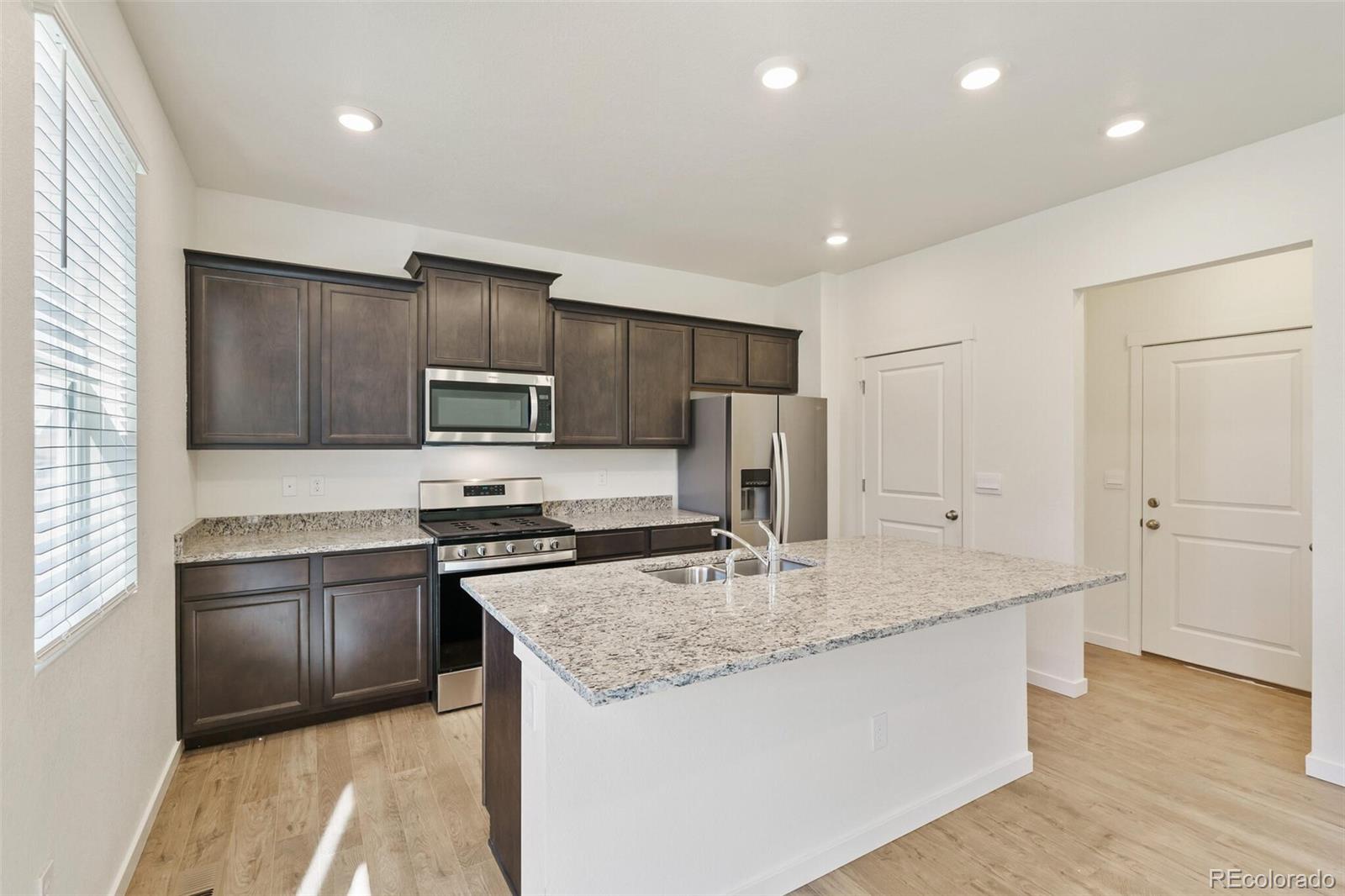 MLS Image #9 for 13467  valentia street,thornton, Colorado