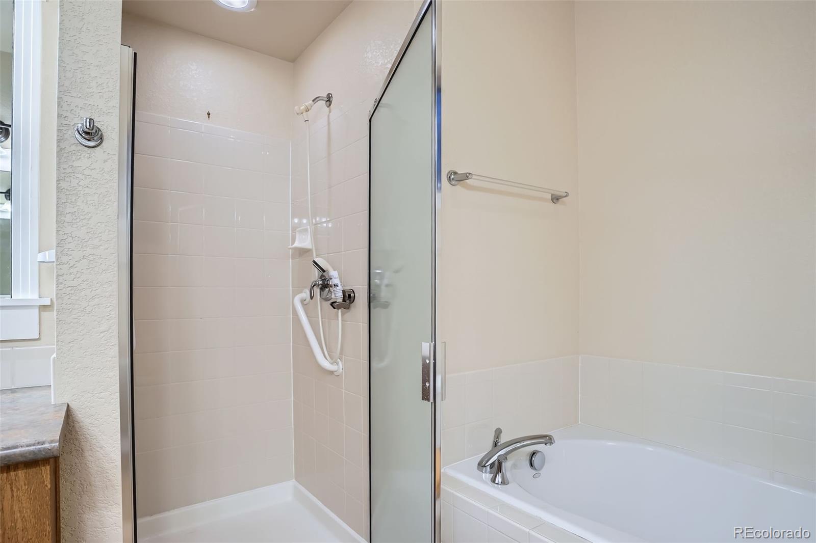MLS Image #16 for 10193 e 29th avenue,denver, Colorado