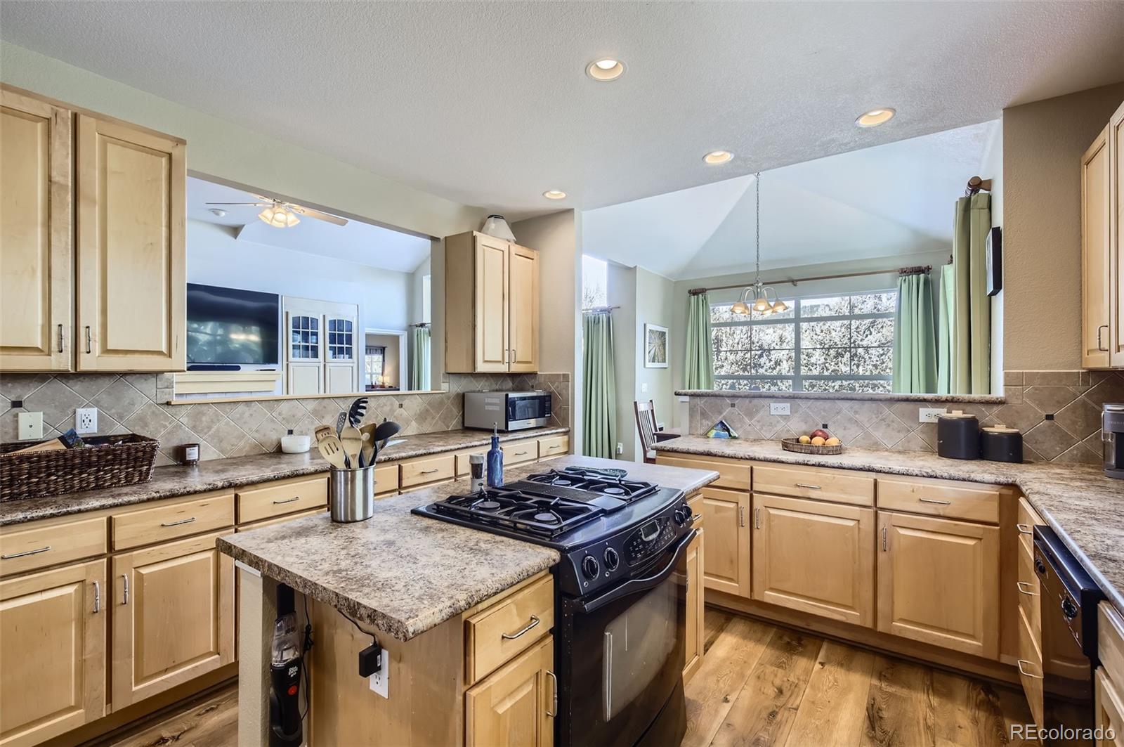 MLS Image #12 for 104  noland court,lyons, Colorado