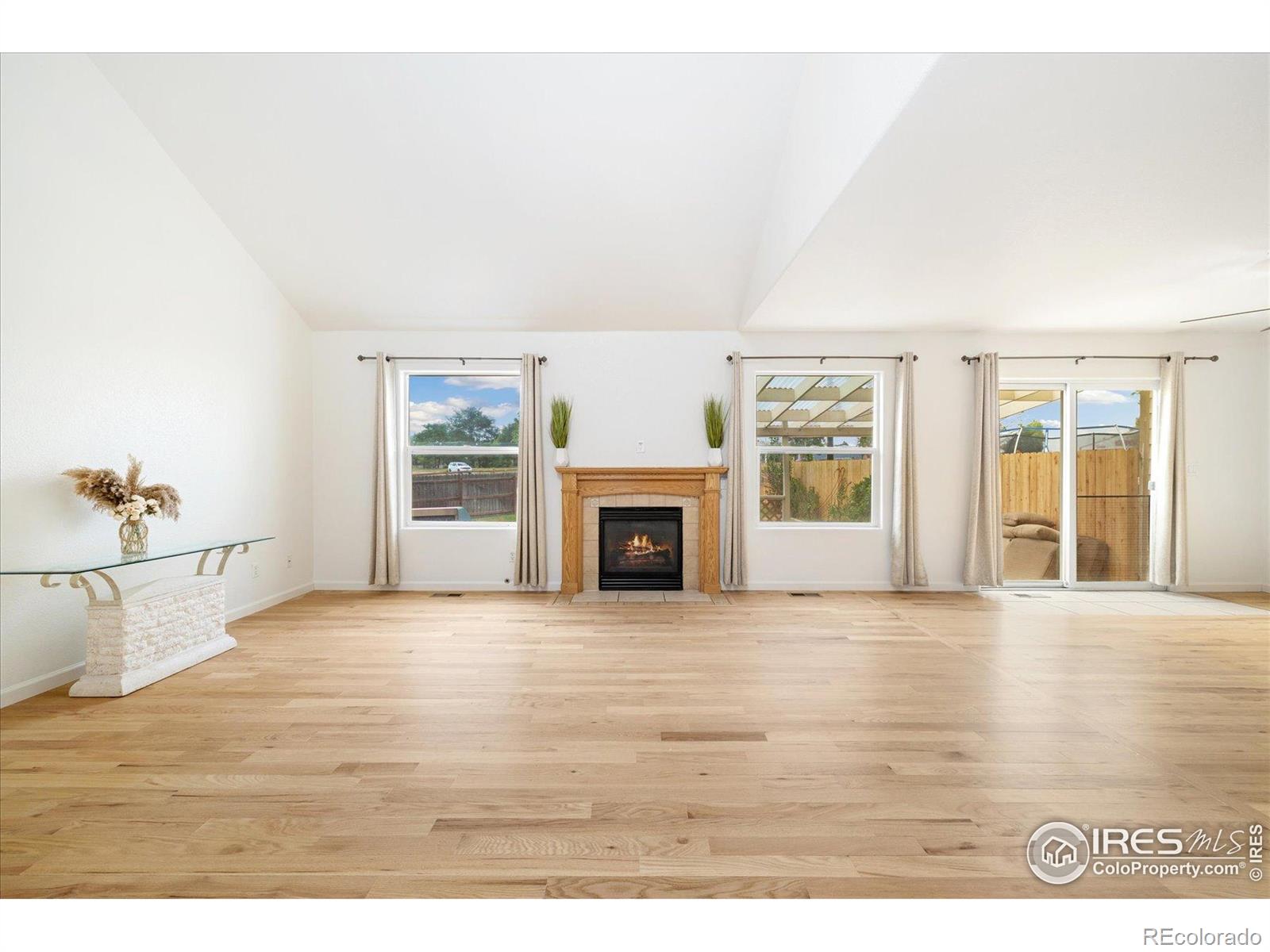 MLS Image #3 for 1224  country acres court,johnstown, Colorado
