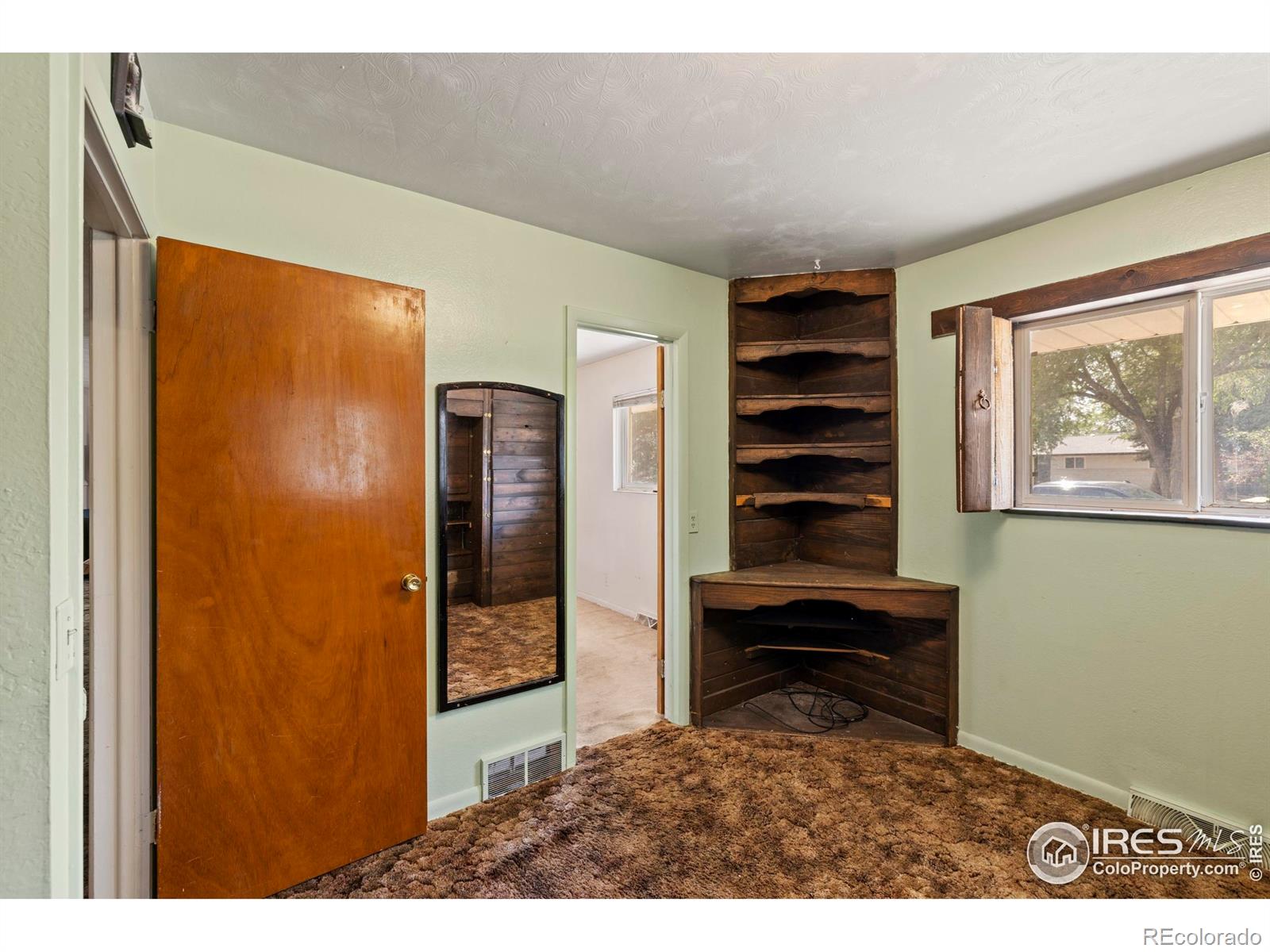 MLS Image #11 for 1824  valley view lane,fort collins, Colorado