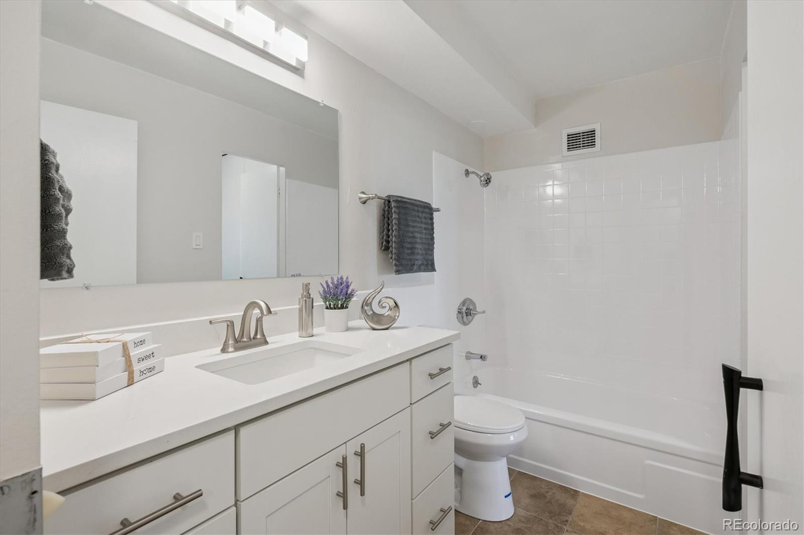 MLS Image #15 for 9380 e center avenue,denver, Colorado