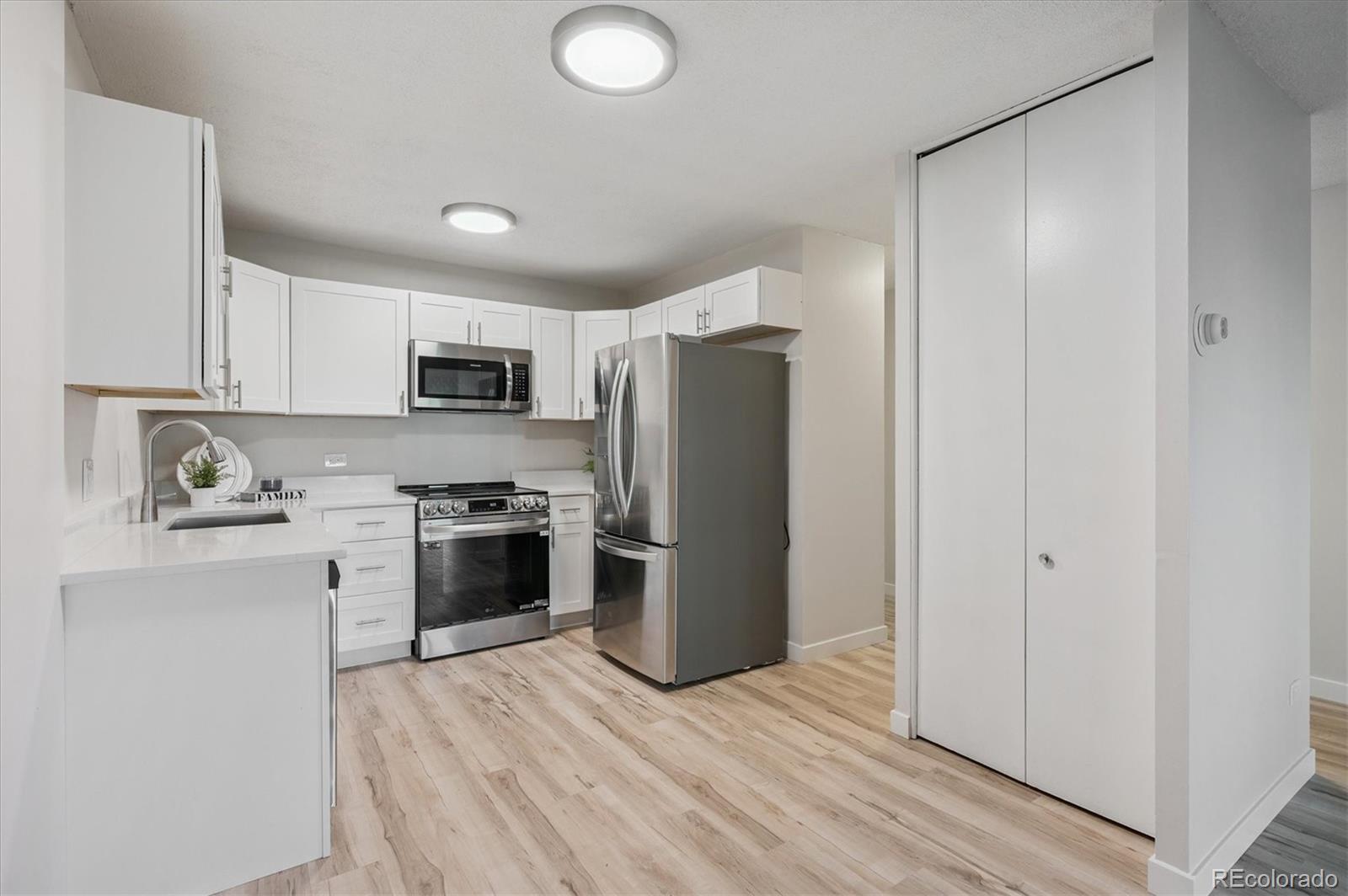 MLS Image #5 for 9380 e center avenue,denver, Colorado
