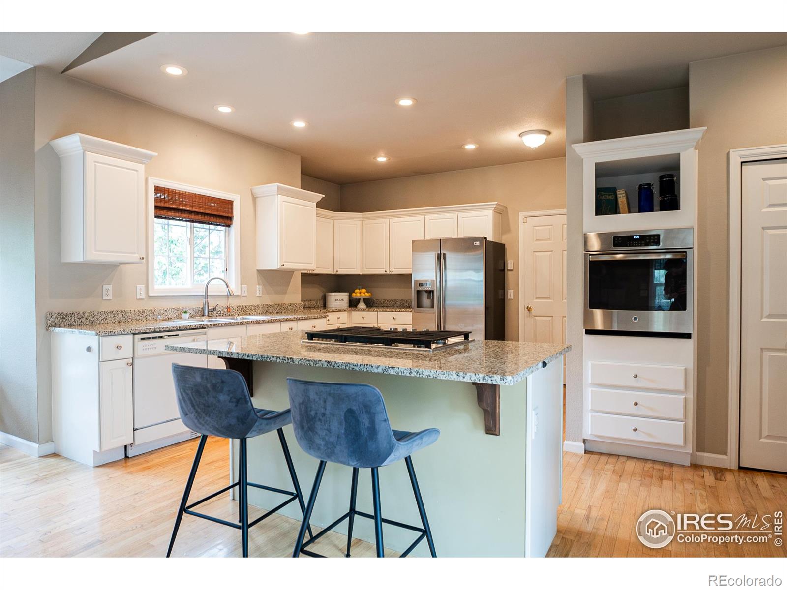 MLS Image #5 for 925  benson lane,fort collins, Colorado